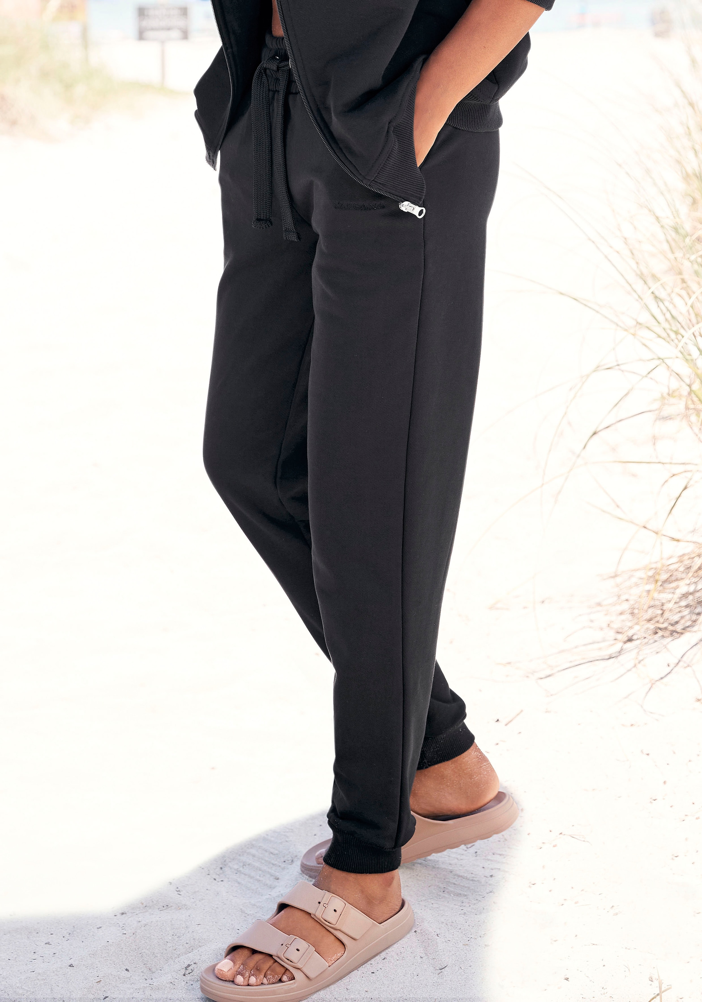 LASCANA Sweathose, aus organischer Baumwolle, Loungewear