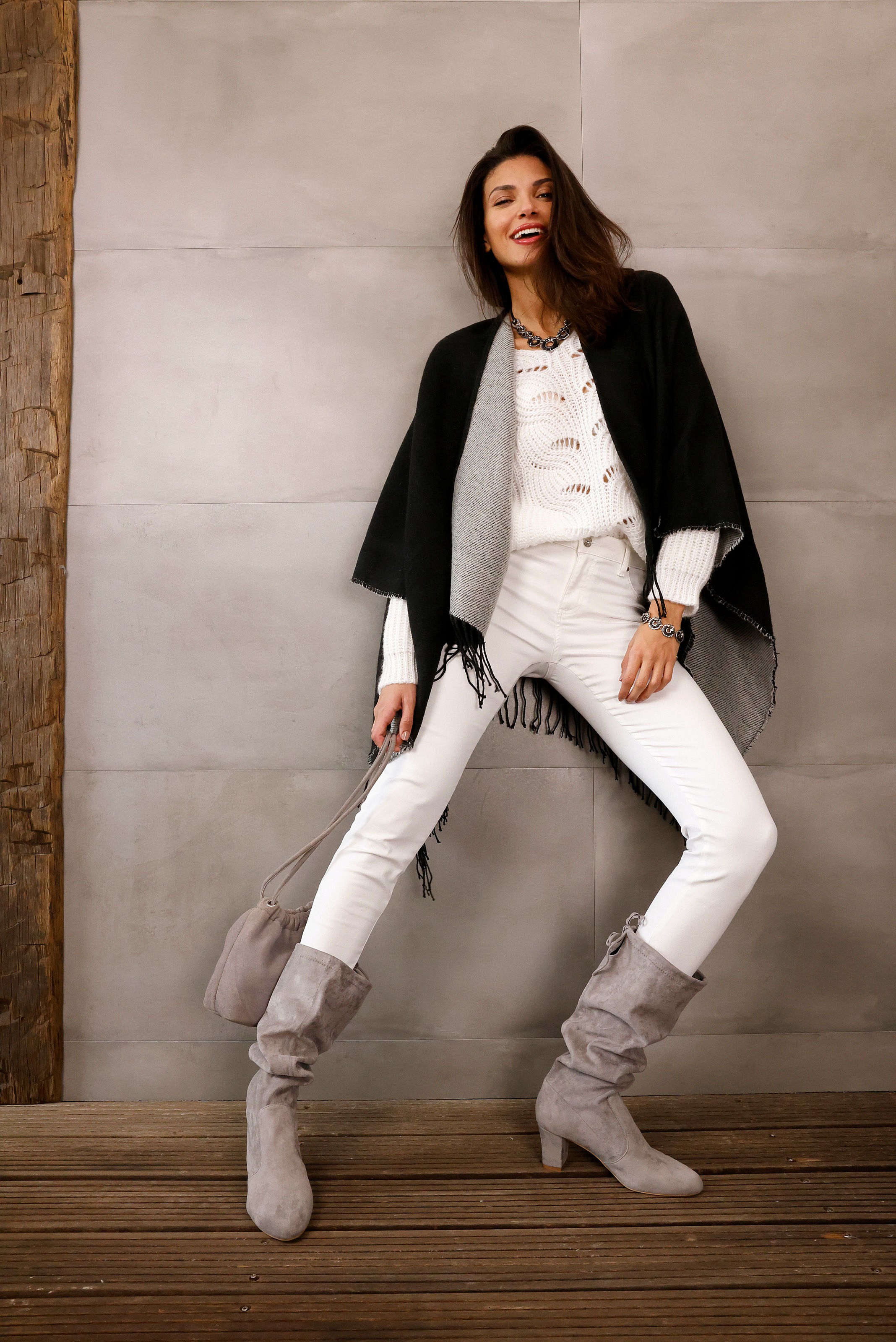 LASCANA Schlupfstiefel, Schlupfboots, Slouchy Boots, Slip-On, Stretch & Blockabsatz