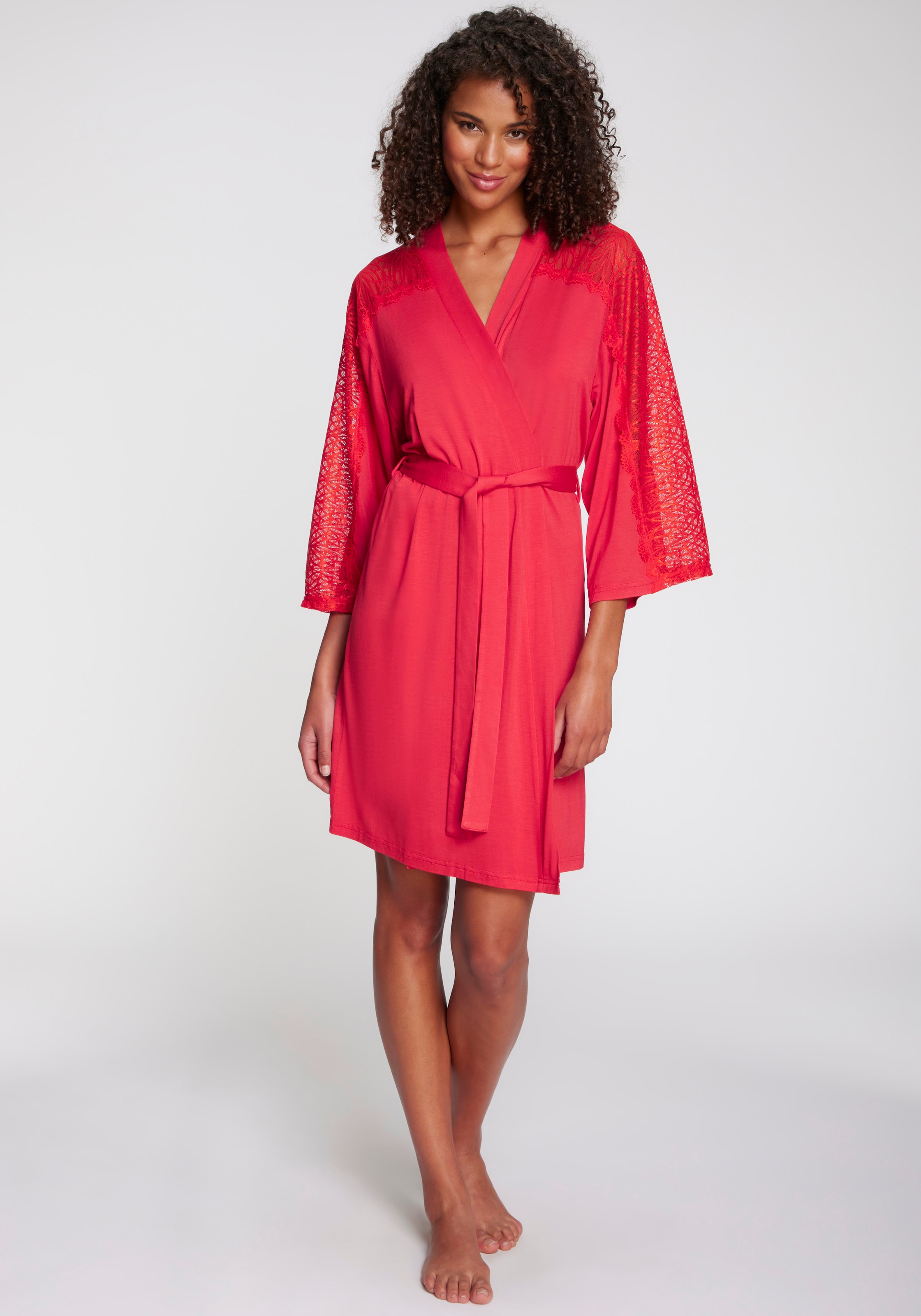 LASCANA Kimono Mit schönen Spitzedetails