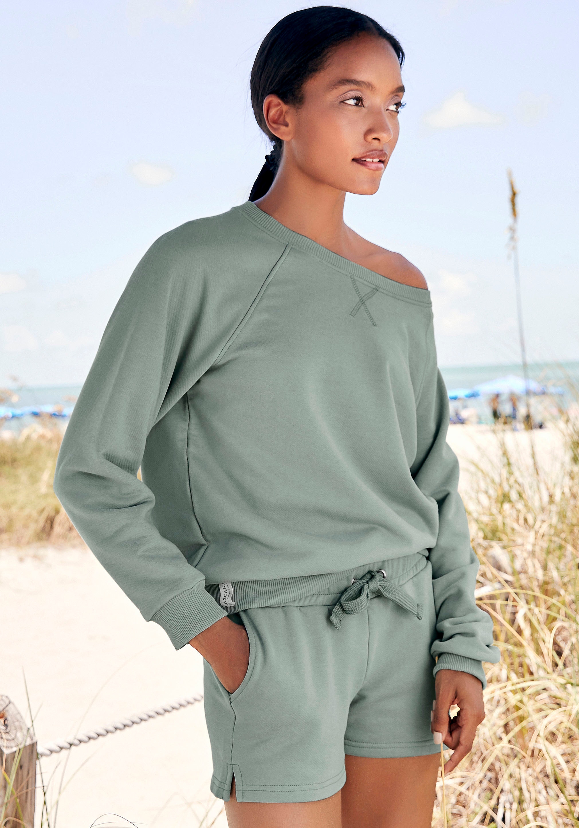 LASCANA Sweatshorts  aus organischer Baumwolle, Loungewear
