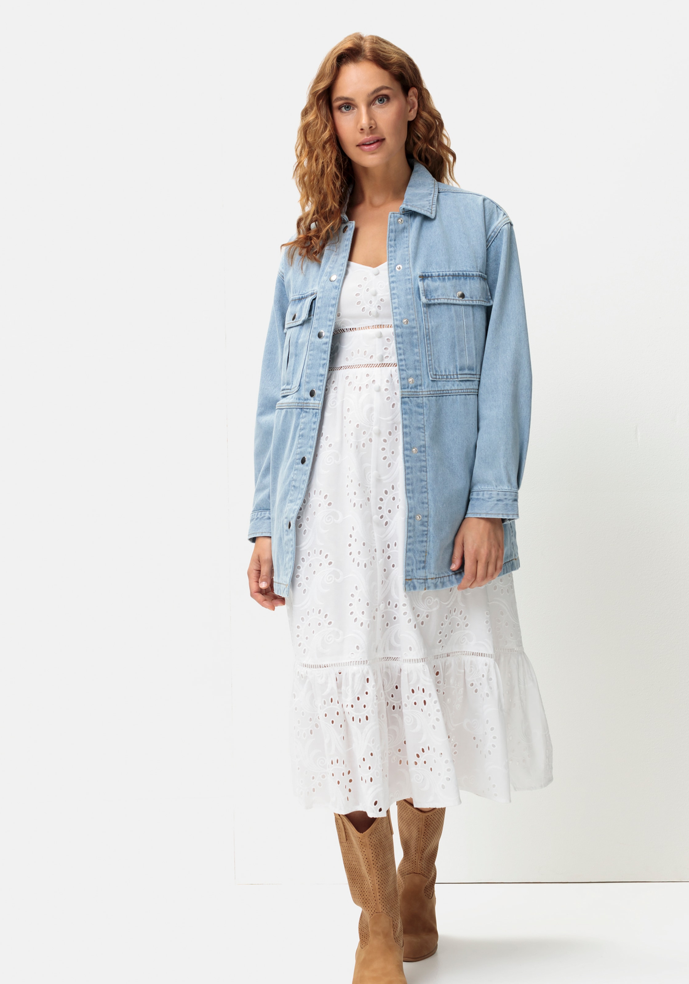 LASCANA Jeansjacke mit seitlichen Schlitzen