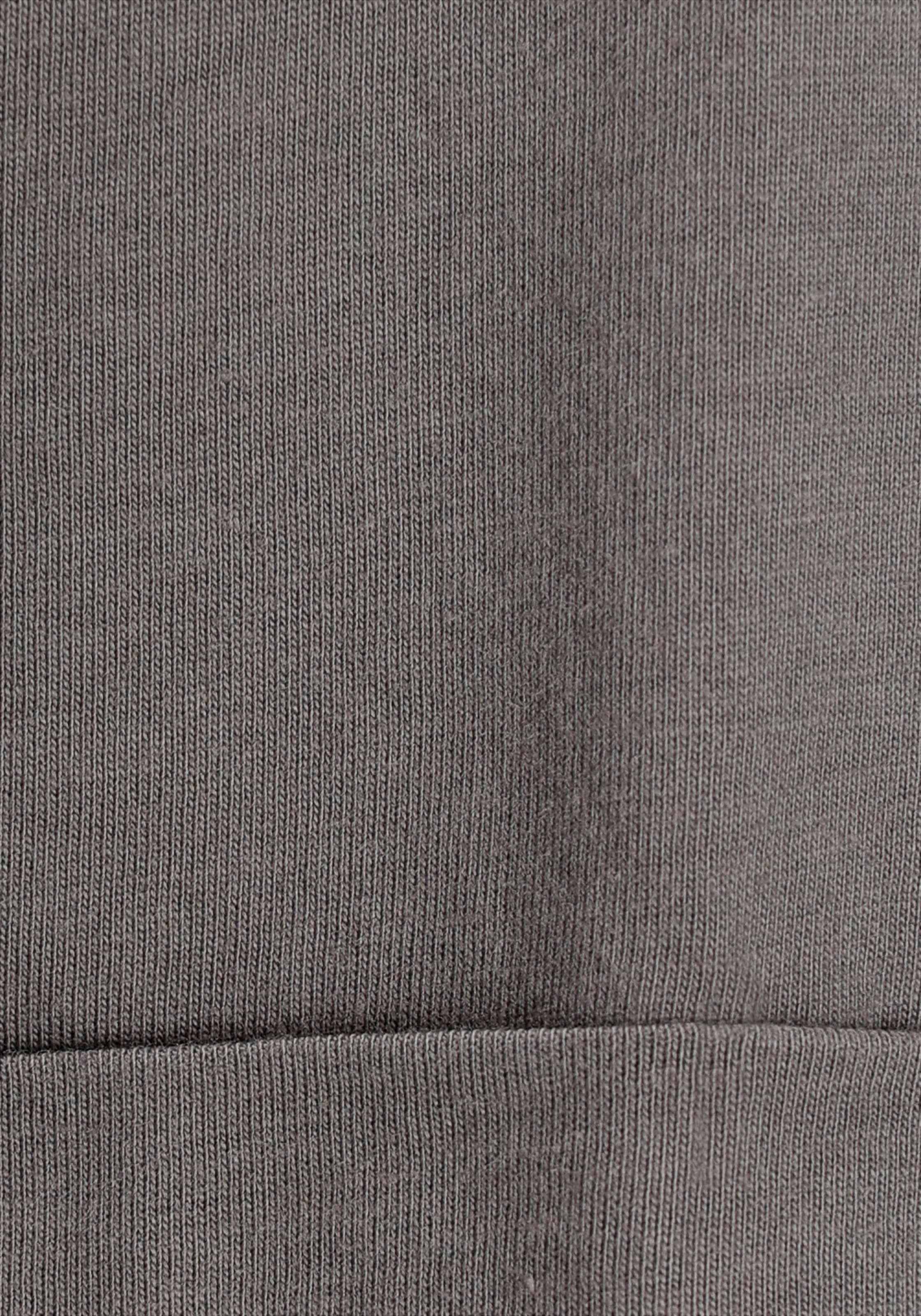 s.Oliver Pyjamaoberteil, in bequemer Weite