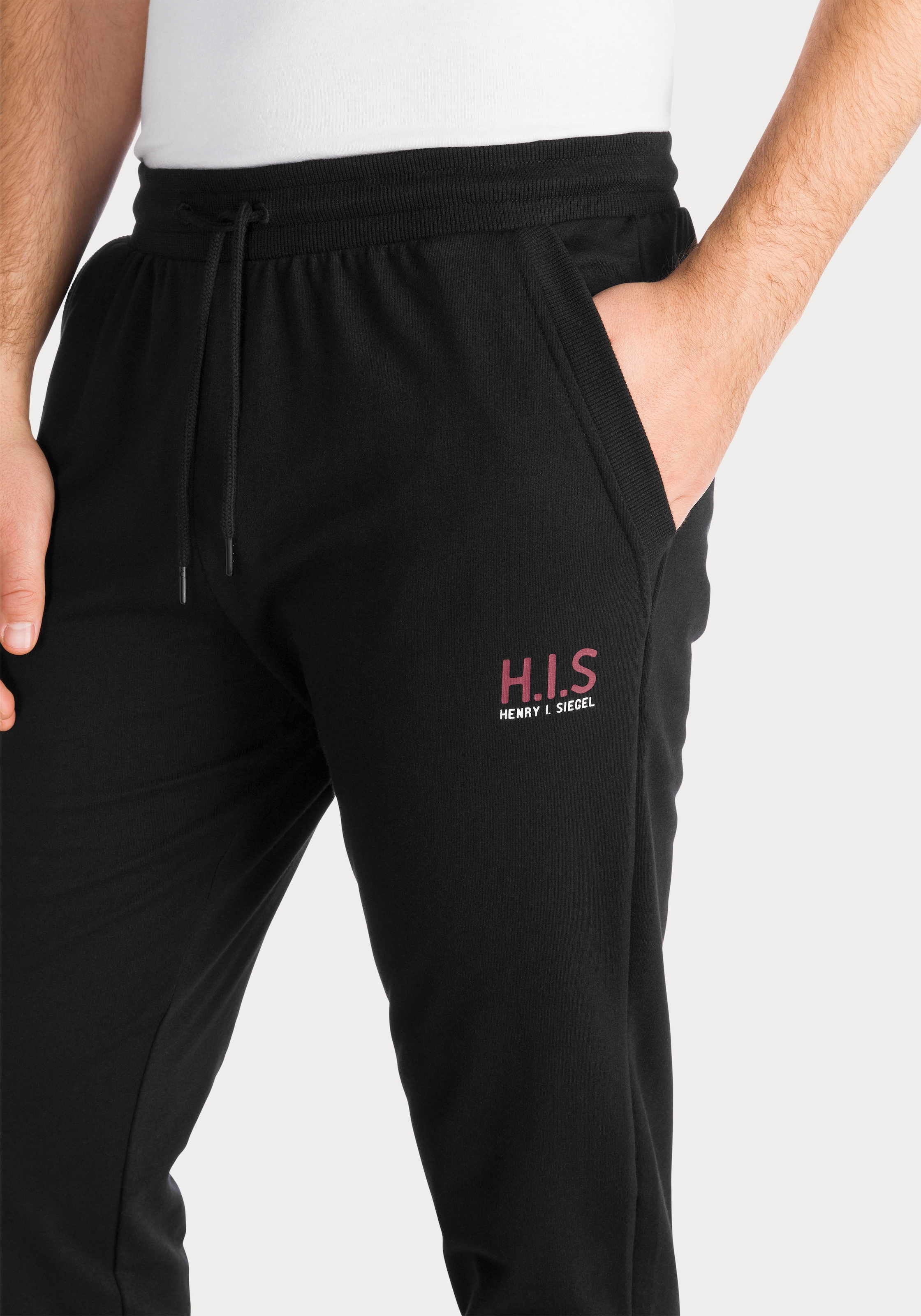 H.I.S Sweathose, Jogginghose mit kleinem Logodruck