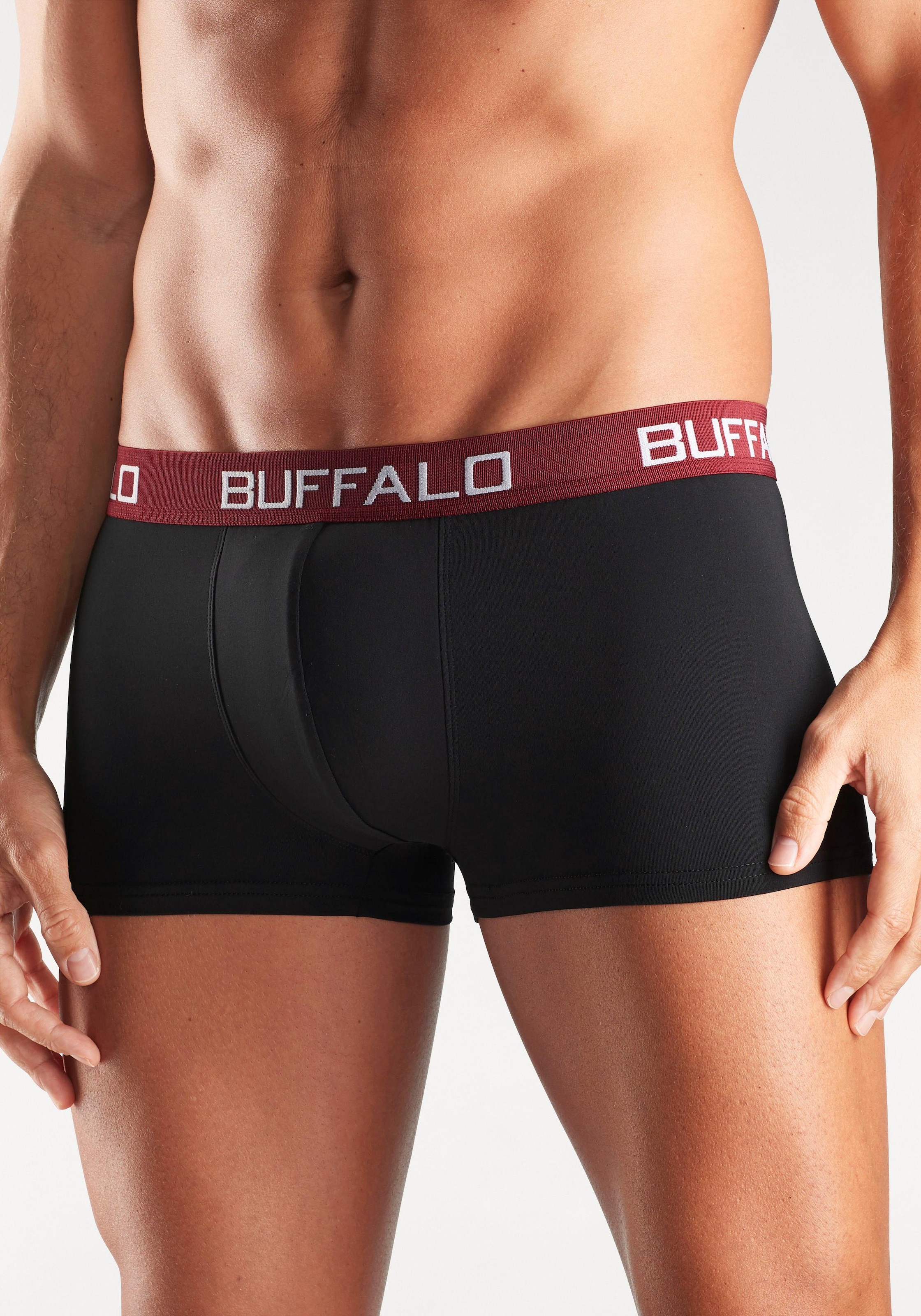 Buffalo Hipster, (Packung, 4 St.), knapp sitzende Boxershorts mit Kontrastbund aus Baumwollmischung