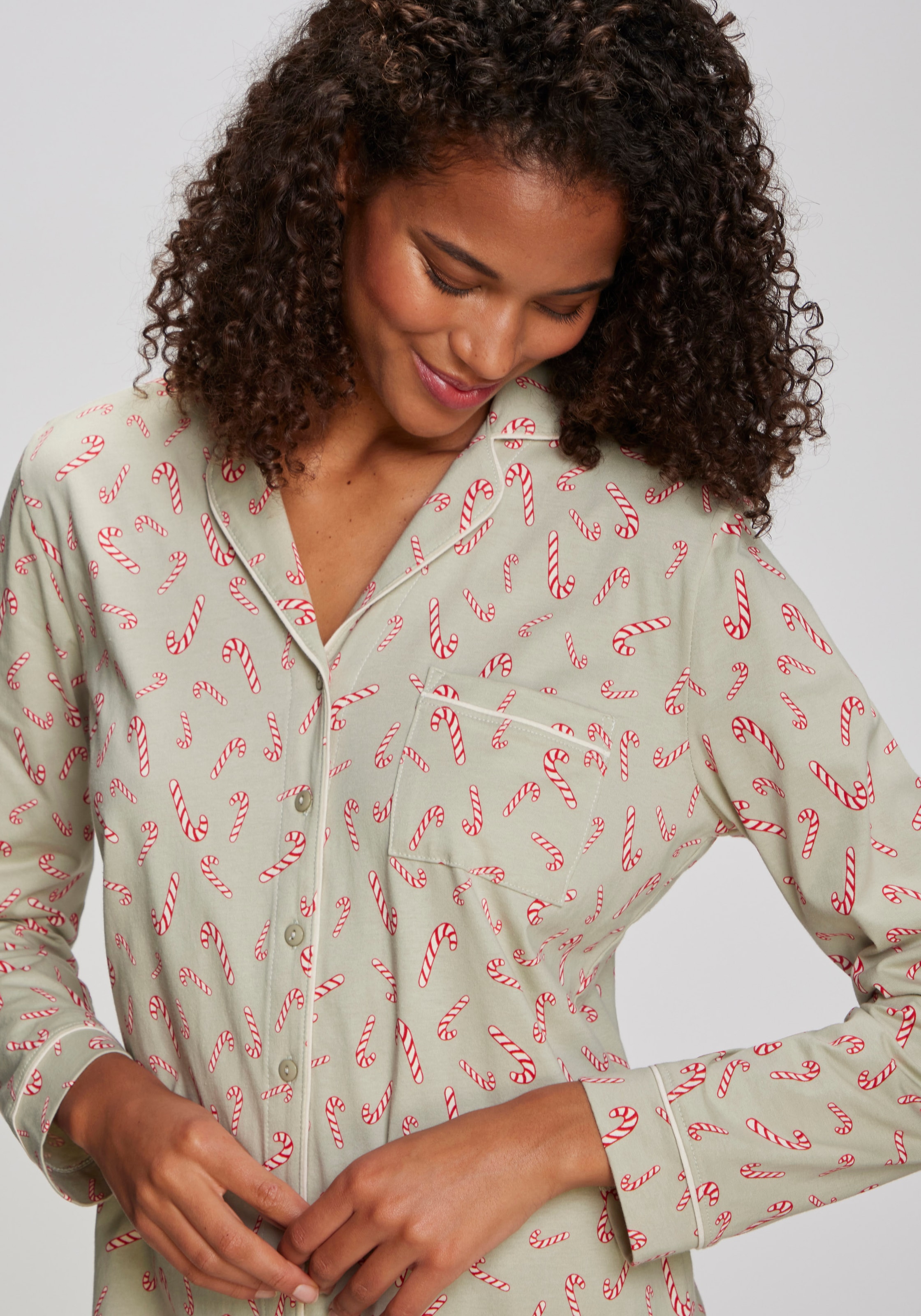 LASCANA Nachthemd 1-teilig,  Brusttasche Mit Weihnachtlichem Muster