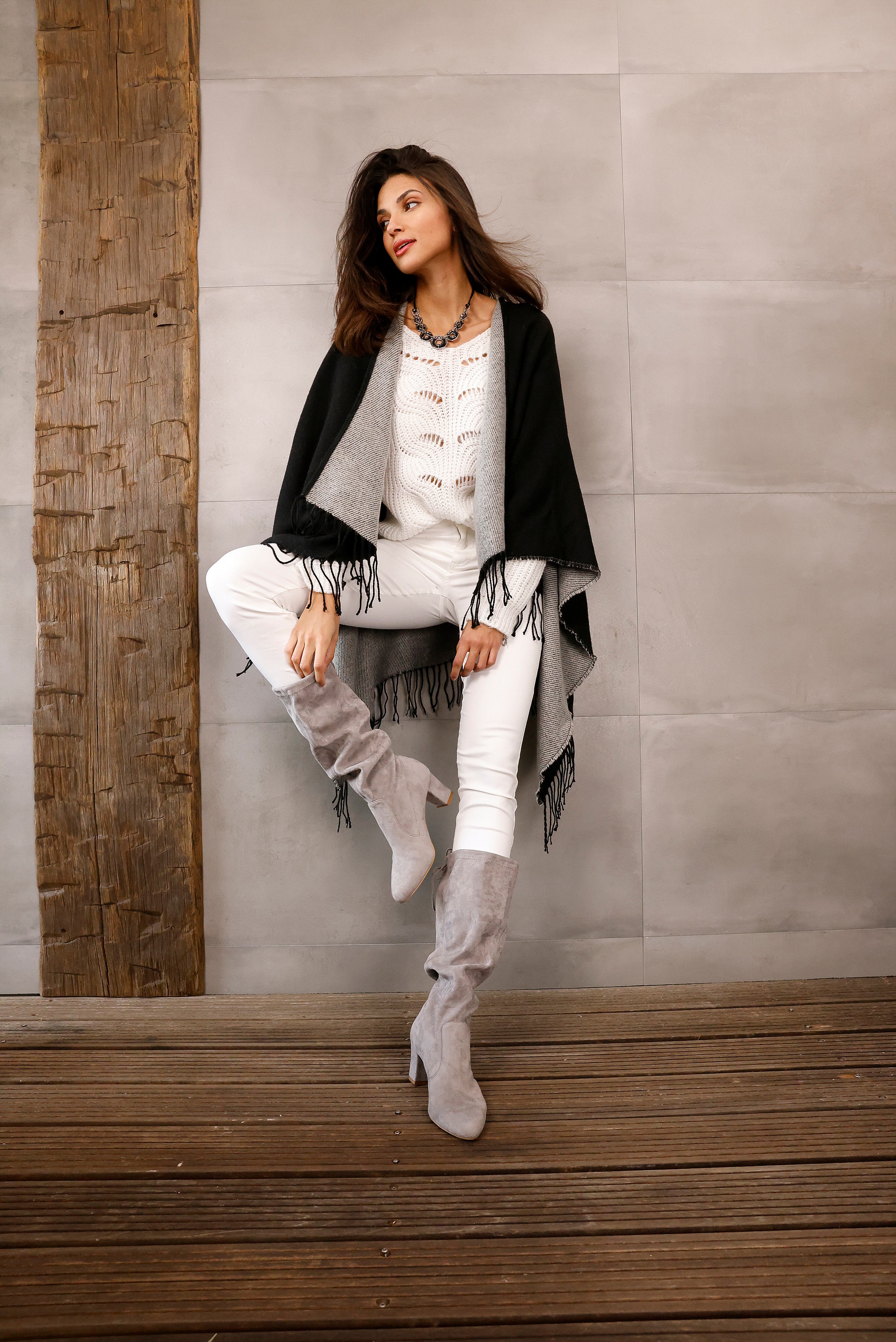 LASCANA Schlupfstiefel, Schlupfboots, Slouchy Boots, Slip-On, Stretch & Blockabsatz