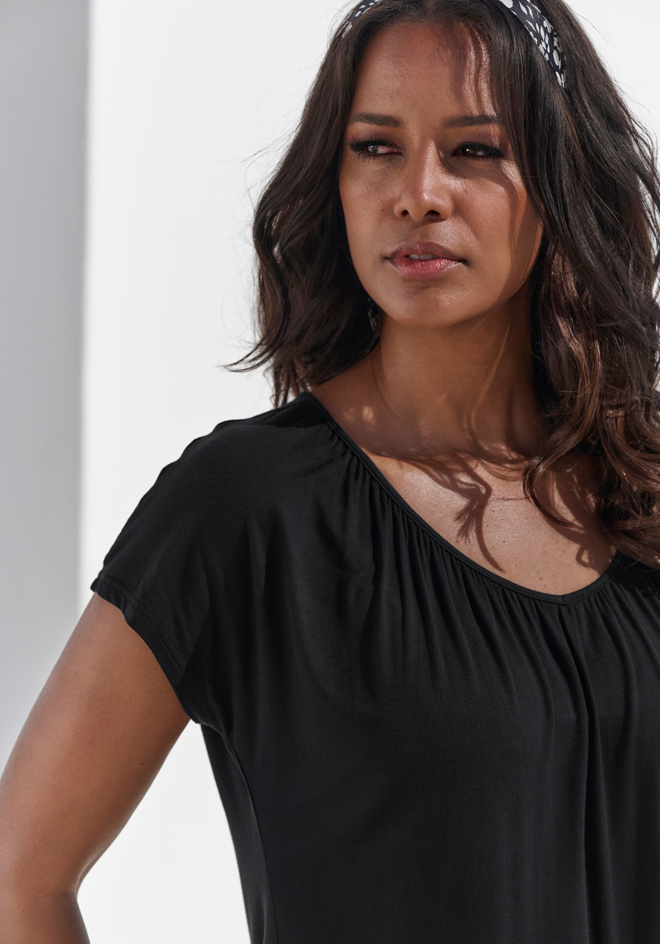 LASCANA Kurzarmshirt 1 Stk. tlg. mit Gummizug am Bund