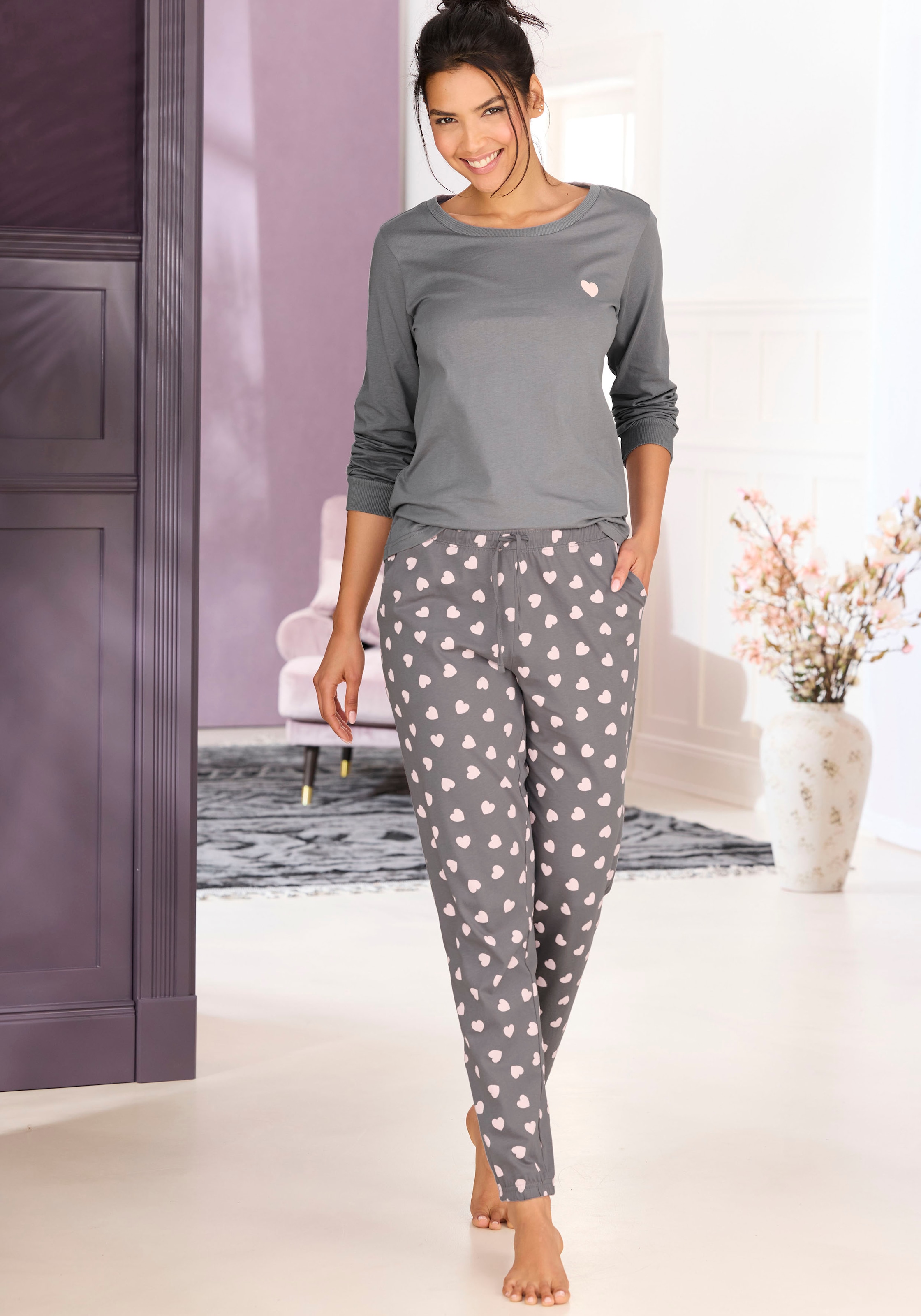 Vivance Dreams Pyjama Set, 2-teilig, 2 tlg. mit süßem Herzmuster