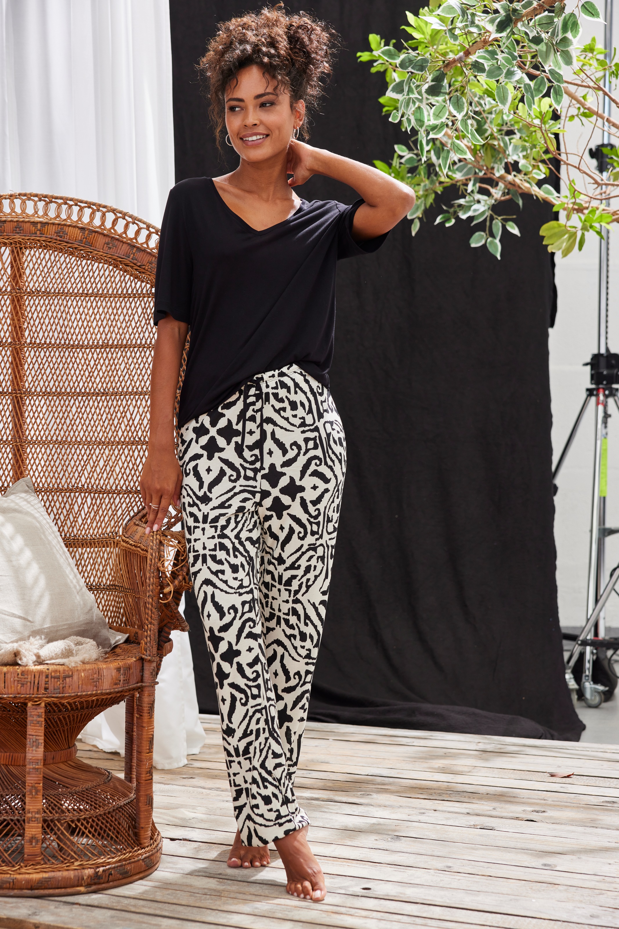 s.Oliver Pyjama, (2 tlg.), mit floralem Ethno-Muster