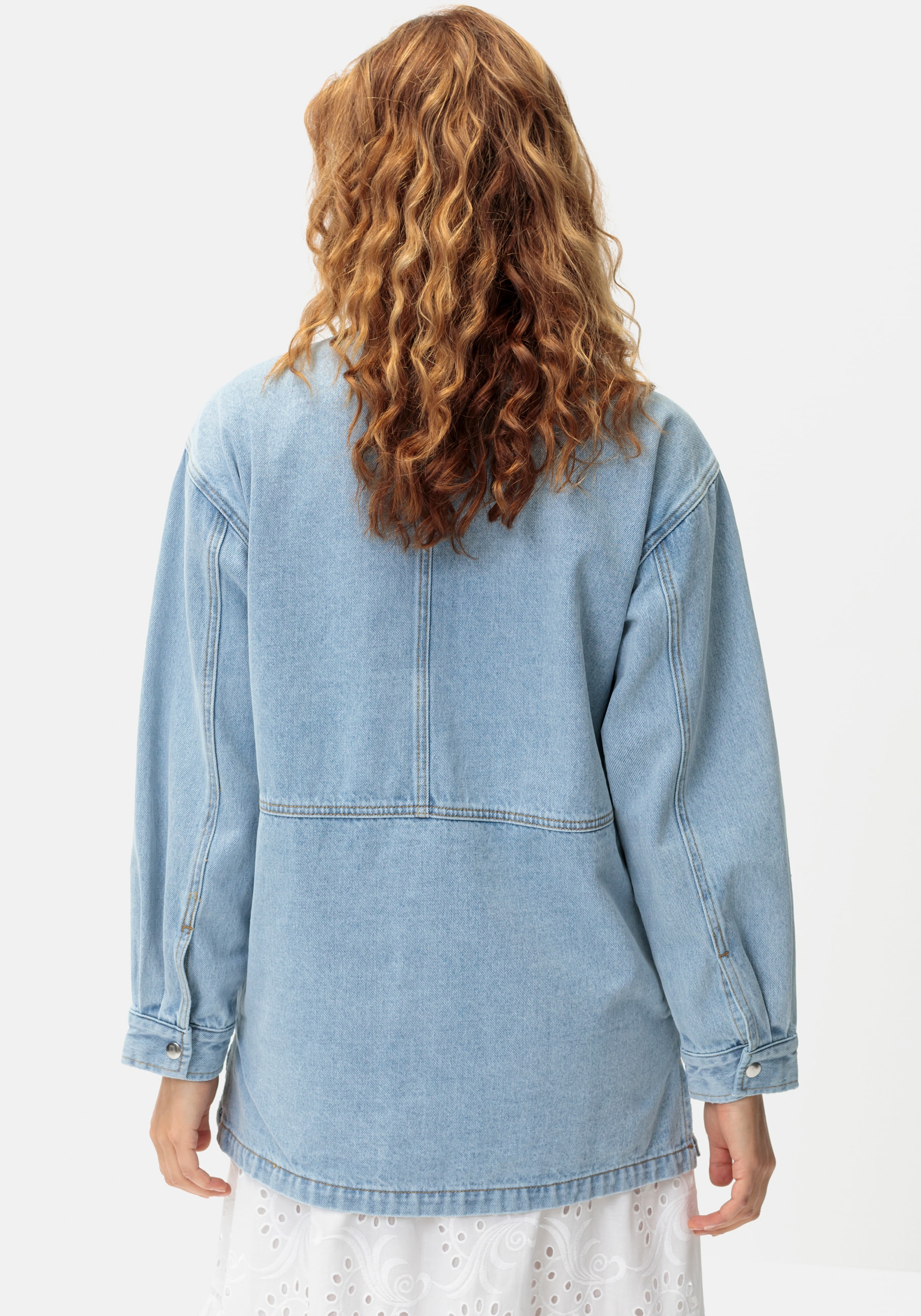 LASCANA Jeansjacke mit seitlichen Schlitzen