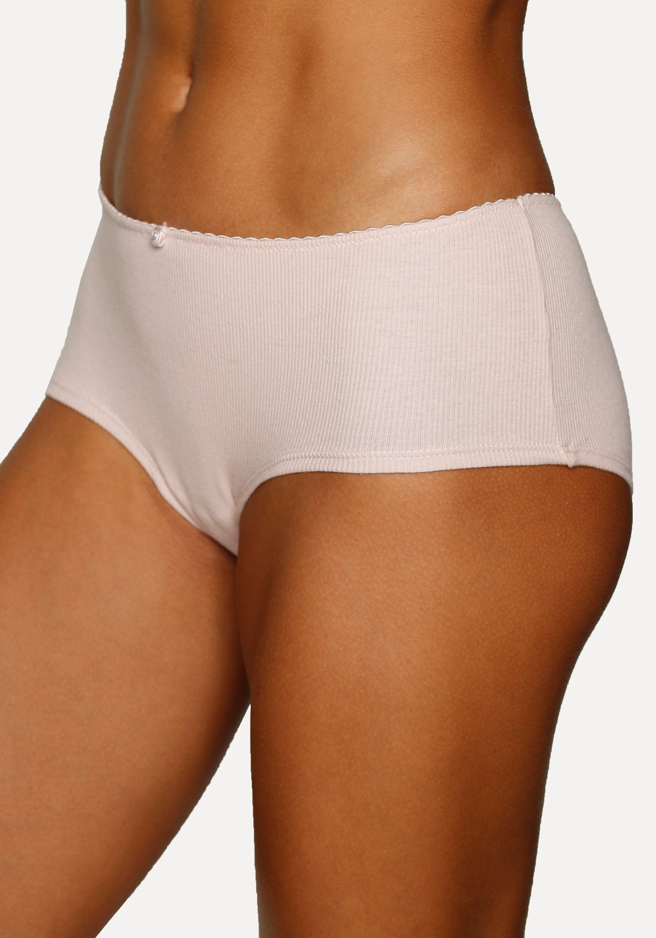 Vivance Panty, (3er-Pack), aus weicher und elastischer Rippware, mit zartem Röschen vorn