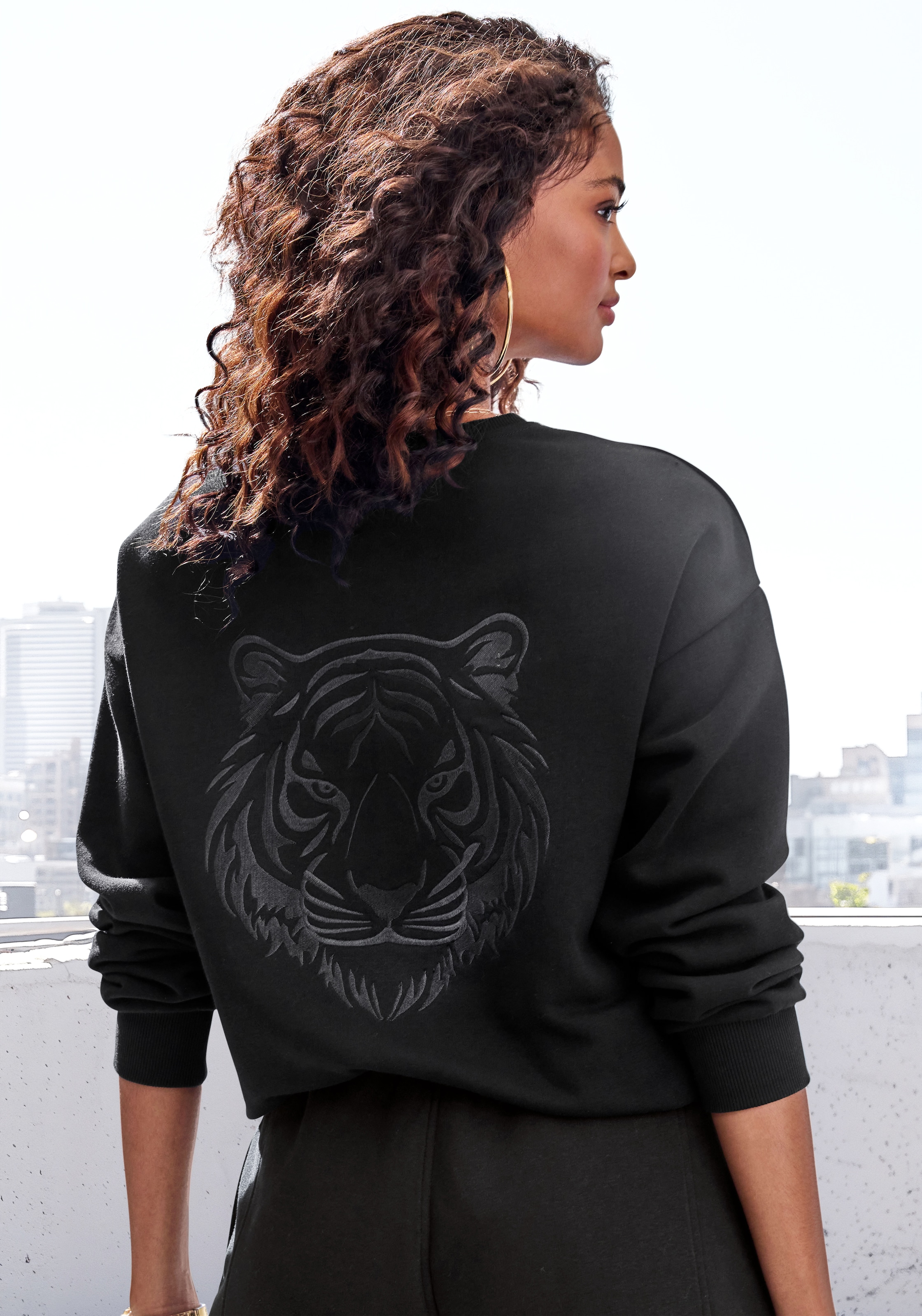 Buffalo Sweater, mit toller Stickerei auf der Rückseite