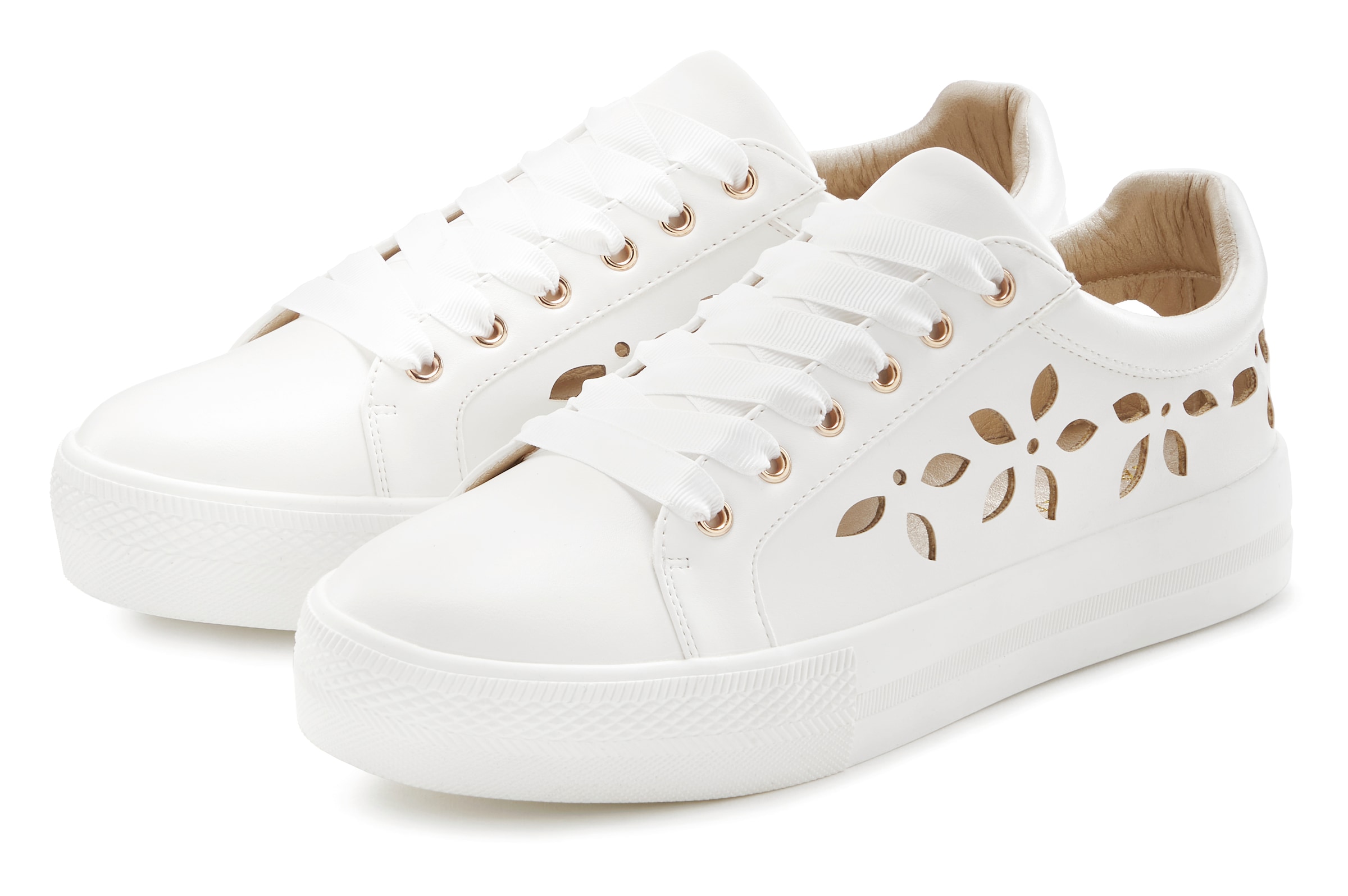 LASCANA Sneaker, mit kleinen Cut-Outs, Schnürhalbschuhe, Freizeitschuhe VEGAN