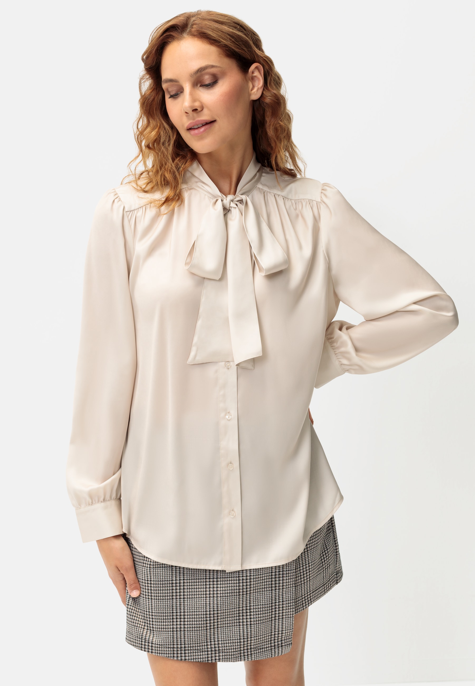 Buffalo Hosenrock, in Wickeloptik mit Karomuster, eleganter Skort mit Zierknöpfen