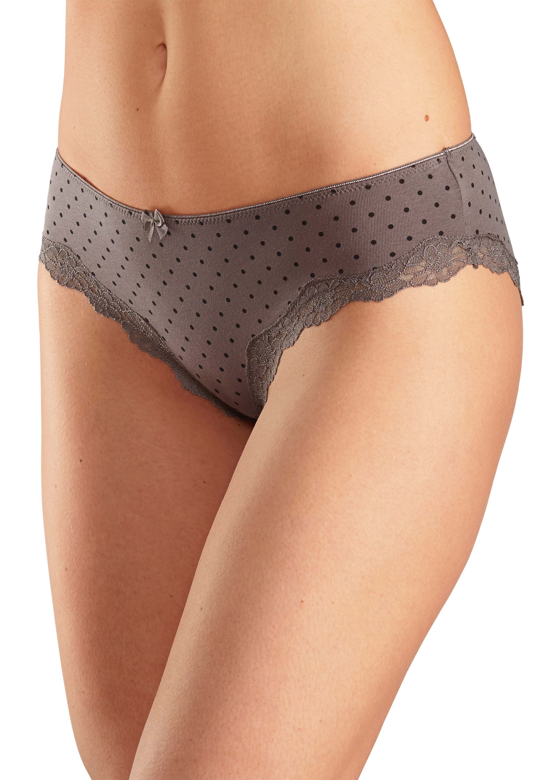 LASCANA Slip, (3er-Pack), aus elastischer Baumwolle mit zarter Spitze