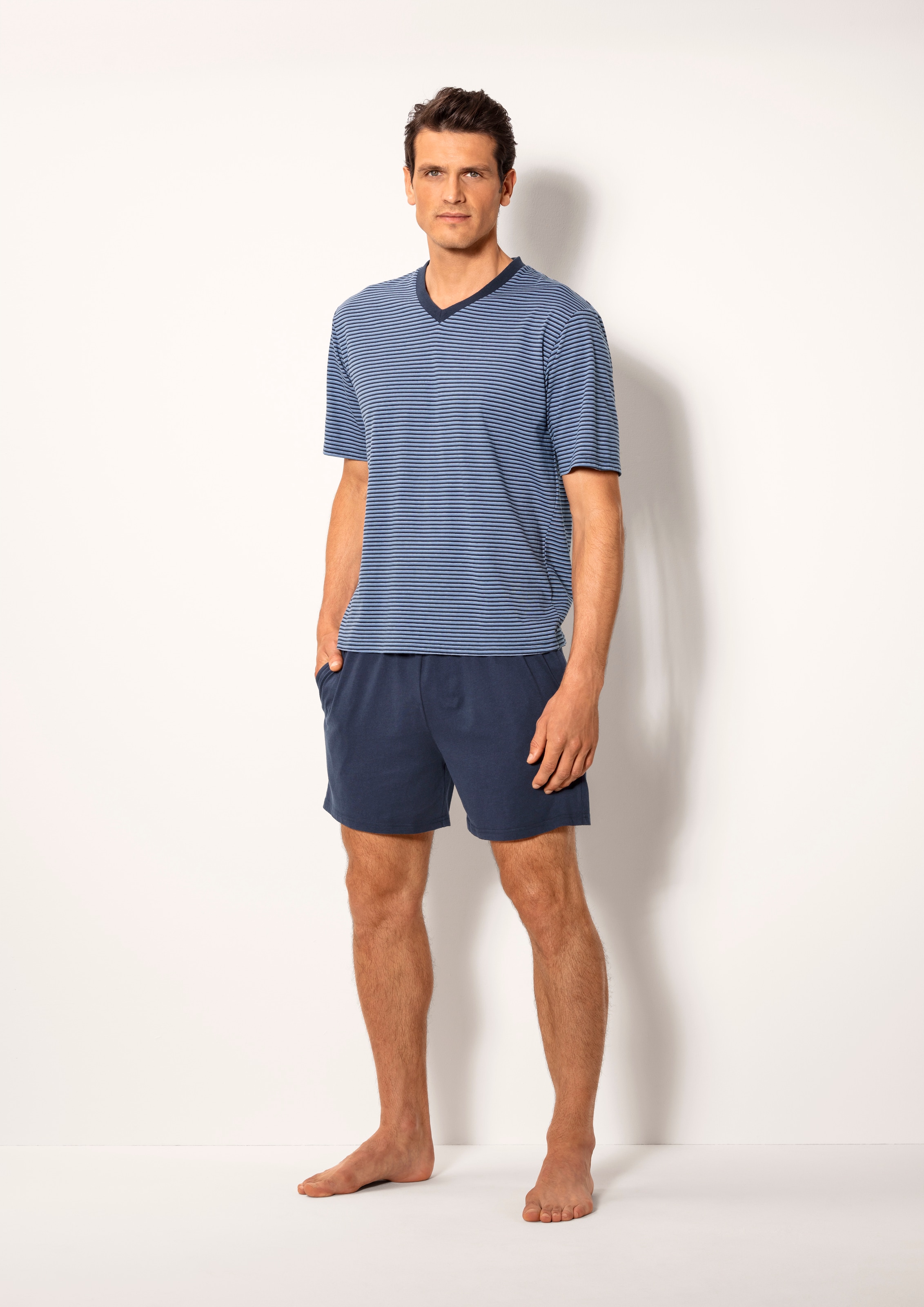 le jogger® Pyjama, (Packung, 4 tlg., 2 Stück), Schlafanzug mit garngefärbtem Streifen