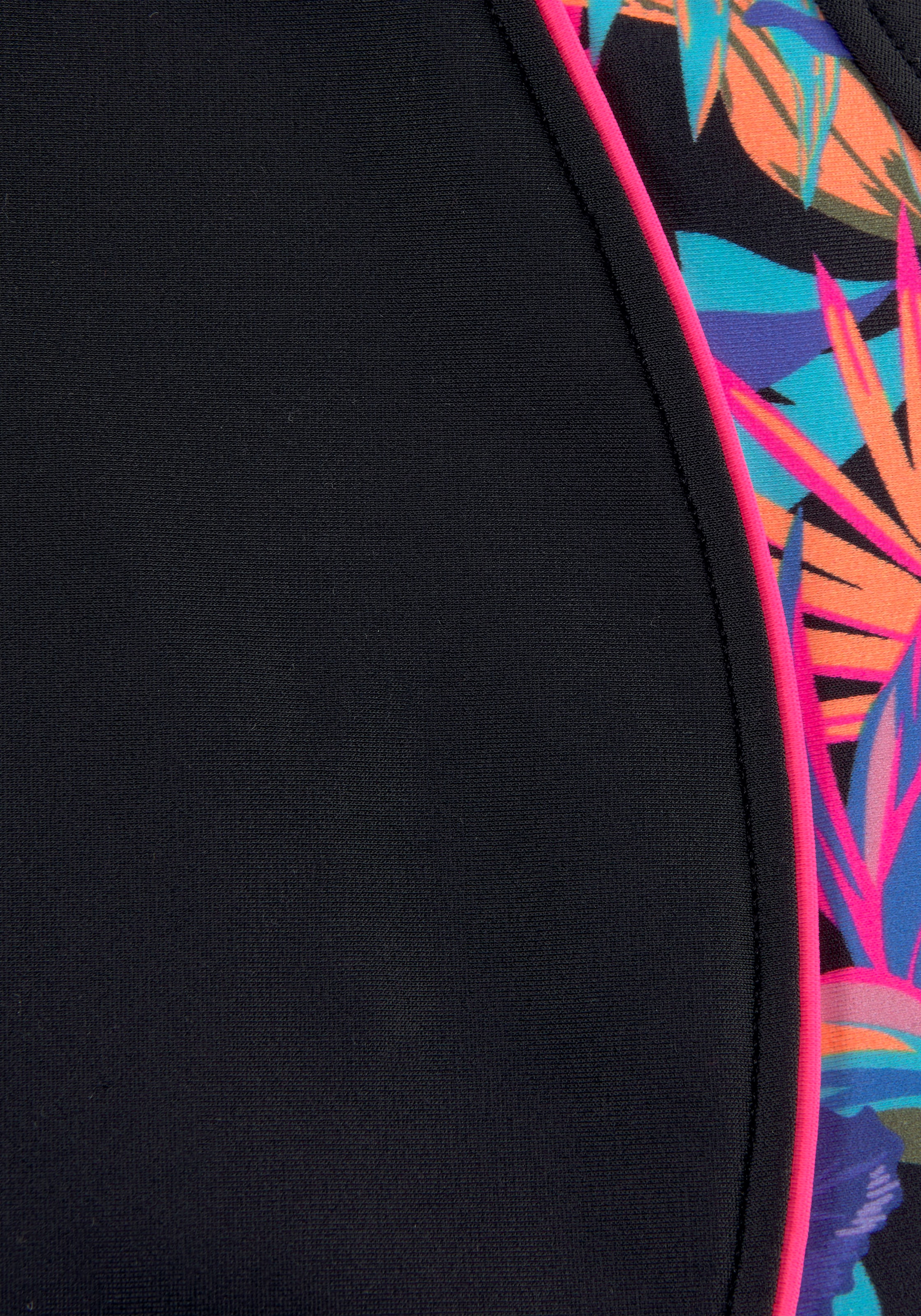 Bench. Badeanzug »Pitch Kids« mit trendigem Dschungeldruck