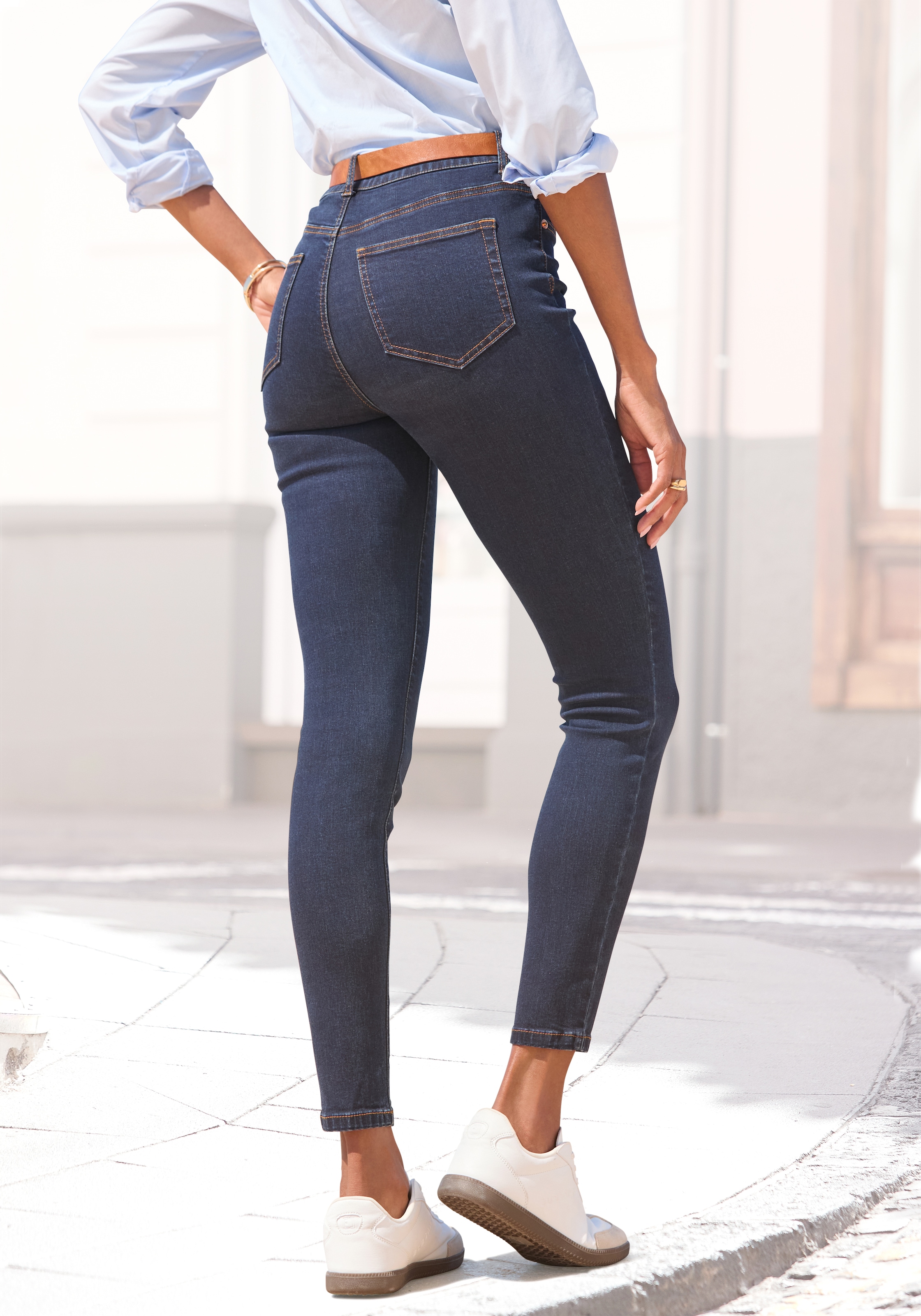 LASCANA Jeansjeggings, mit Stretch-Anteil in Röhrenform