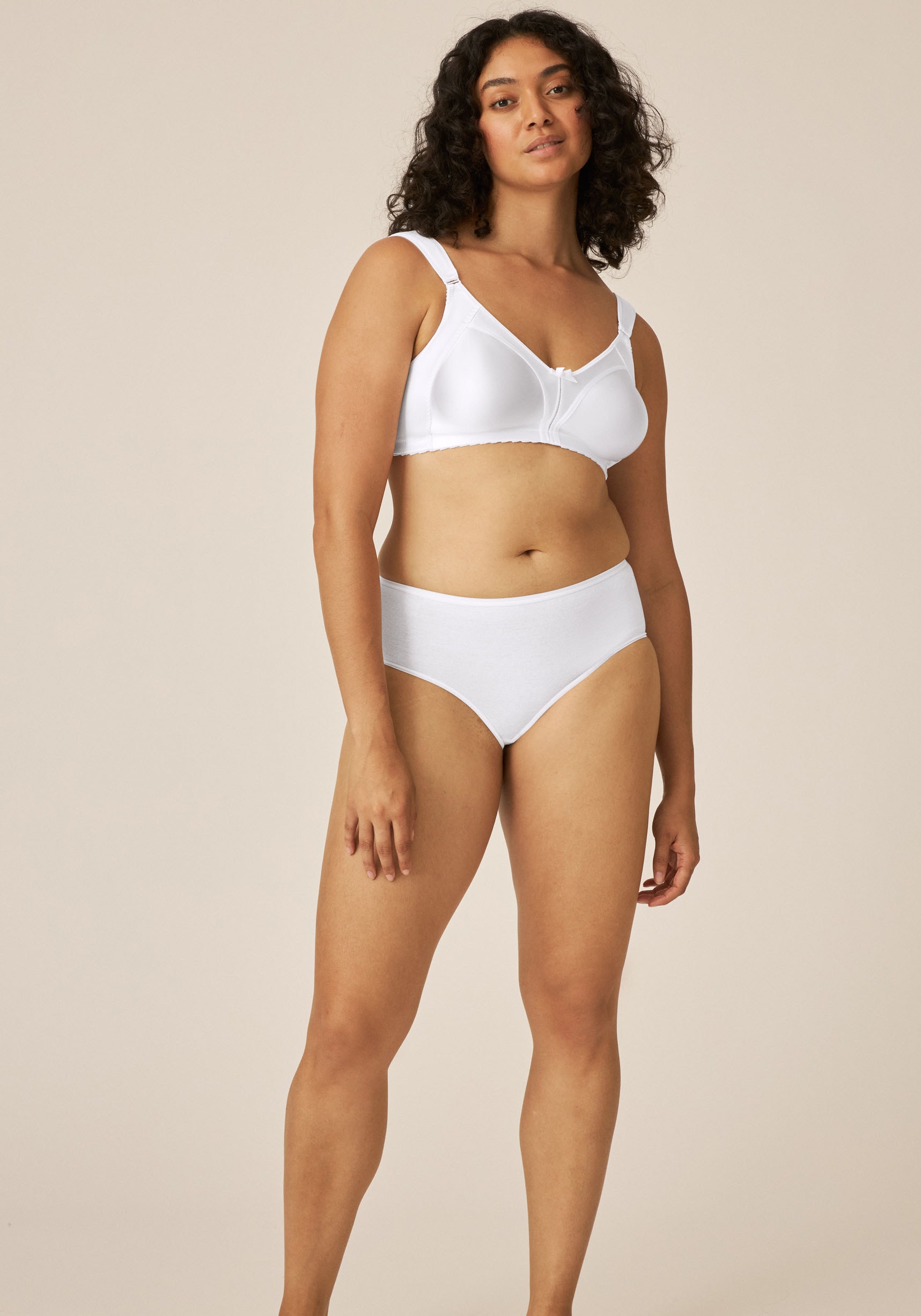 Naturana Minimizer-BH »Minimizer« 1 Stk. tlg., Shaping-Effekt, breite Träger, feminin, ohne Bügel, Satin