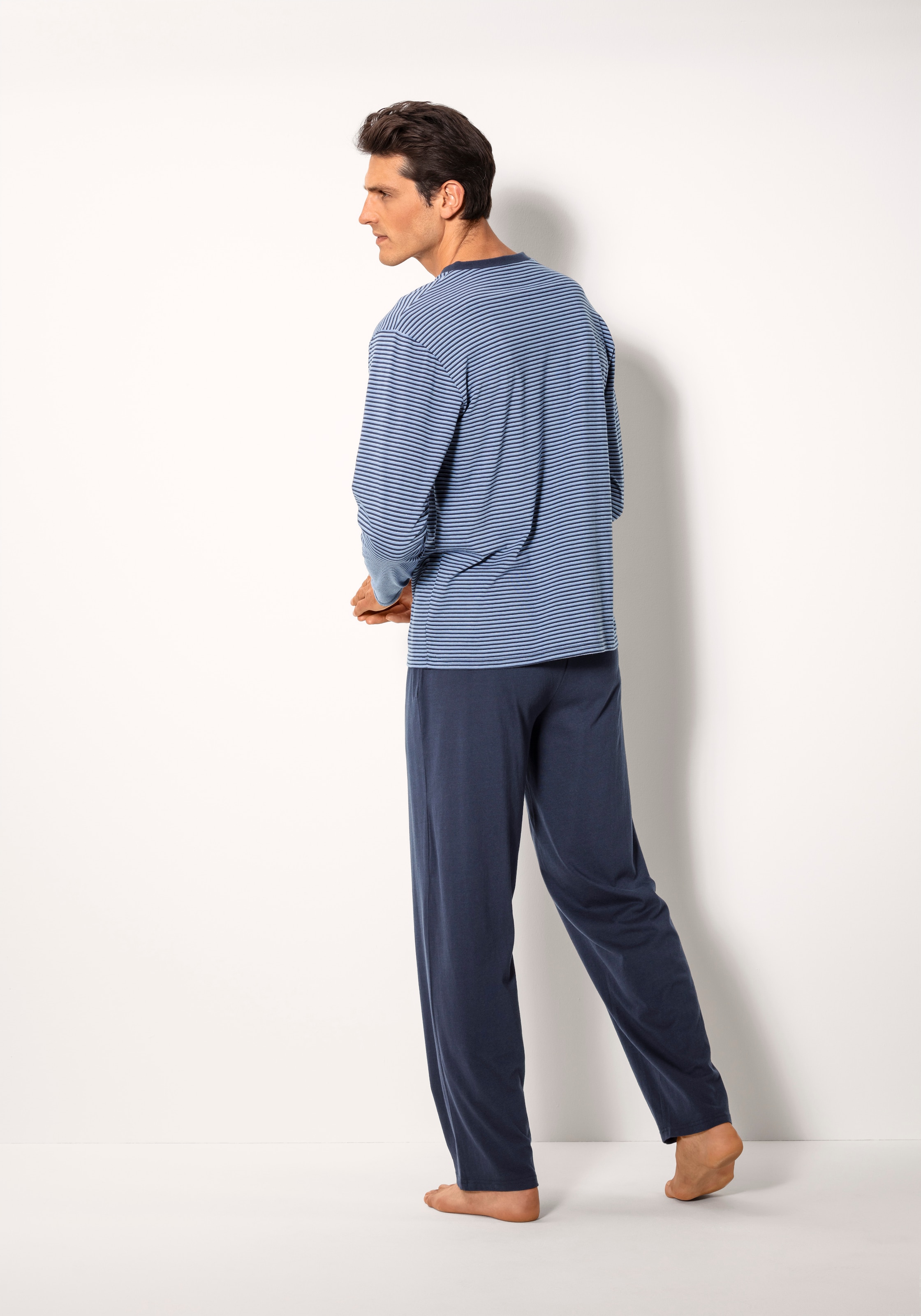 le jogger® Pyjama, (Packung, 4 tlg., 2 Stück), Schlafanzug mit garngefärbten Streifen
