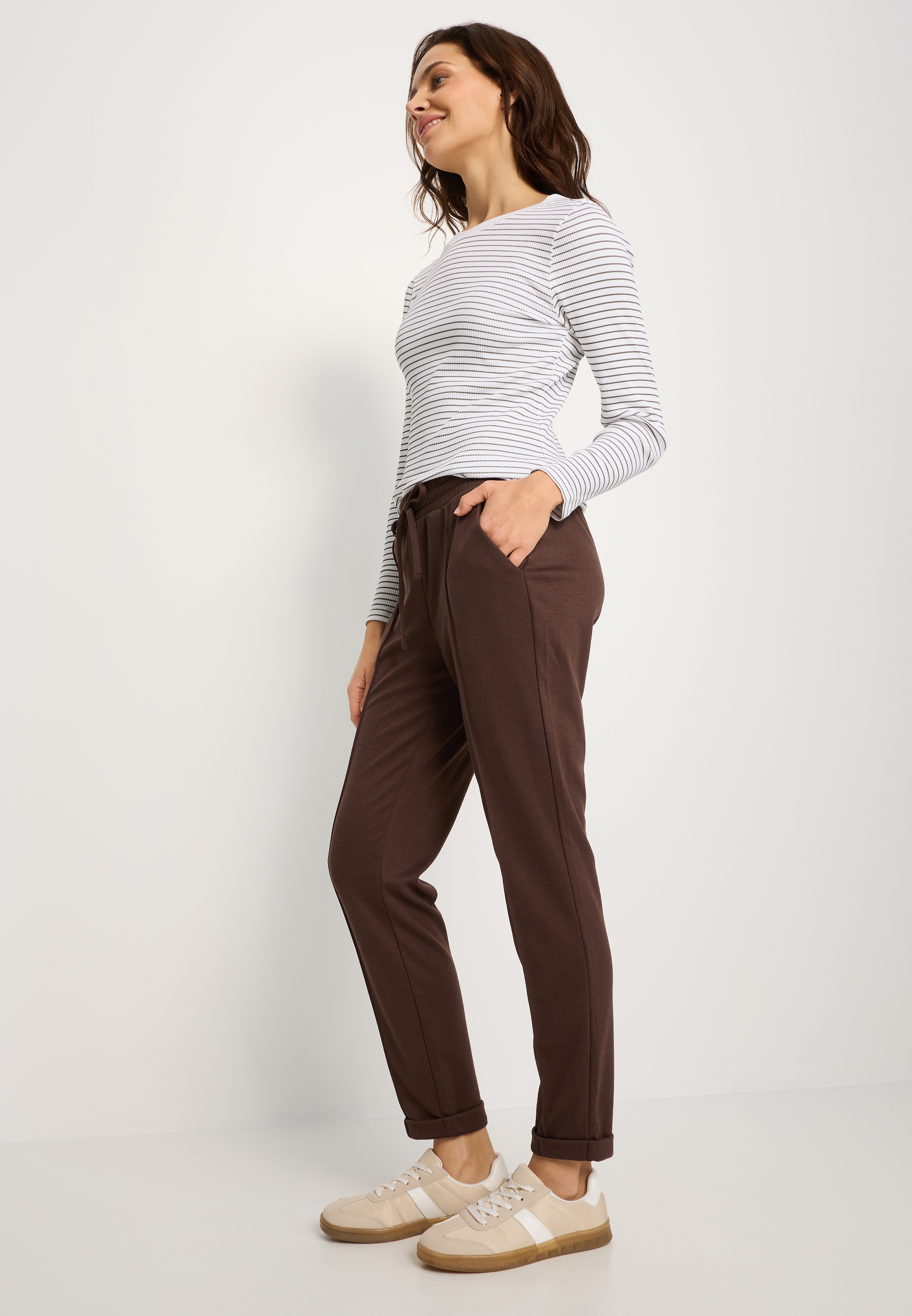 LASCANA Langarmshirt »aus weicher Rippware mit Streifenmuster« langärmeliges Streifenshirt, Rippshirt mit schmaler Passform, casual