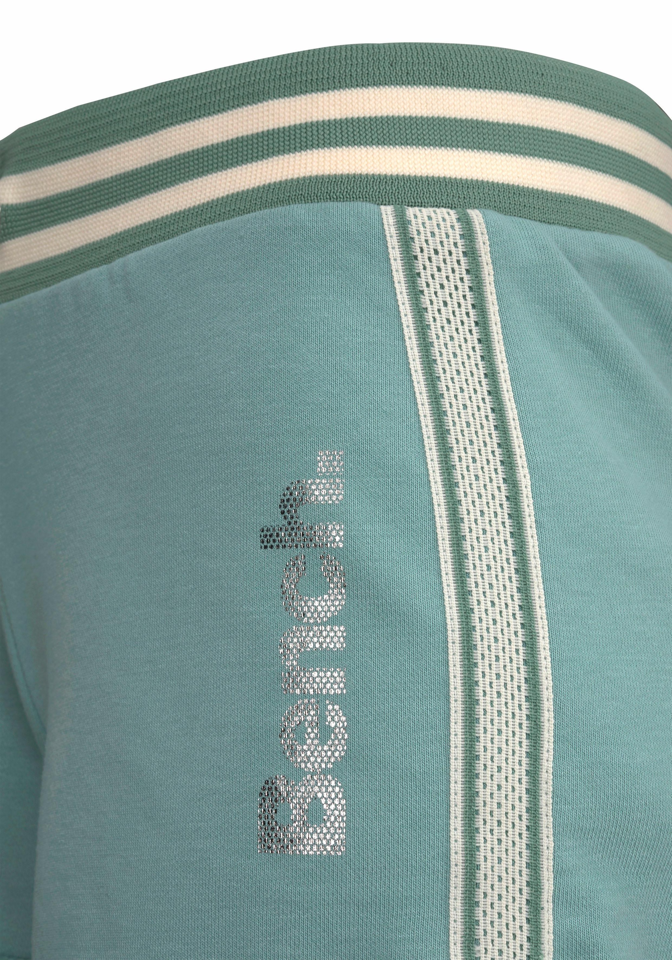 Bench. Relaxshorts, mit gestreiftem Bund, Loungewear, Loungeanzug