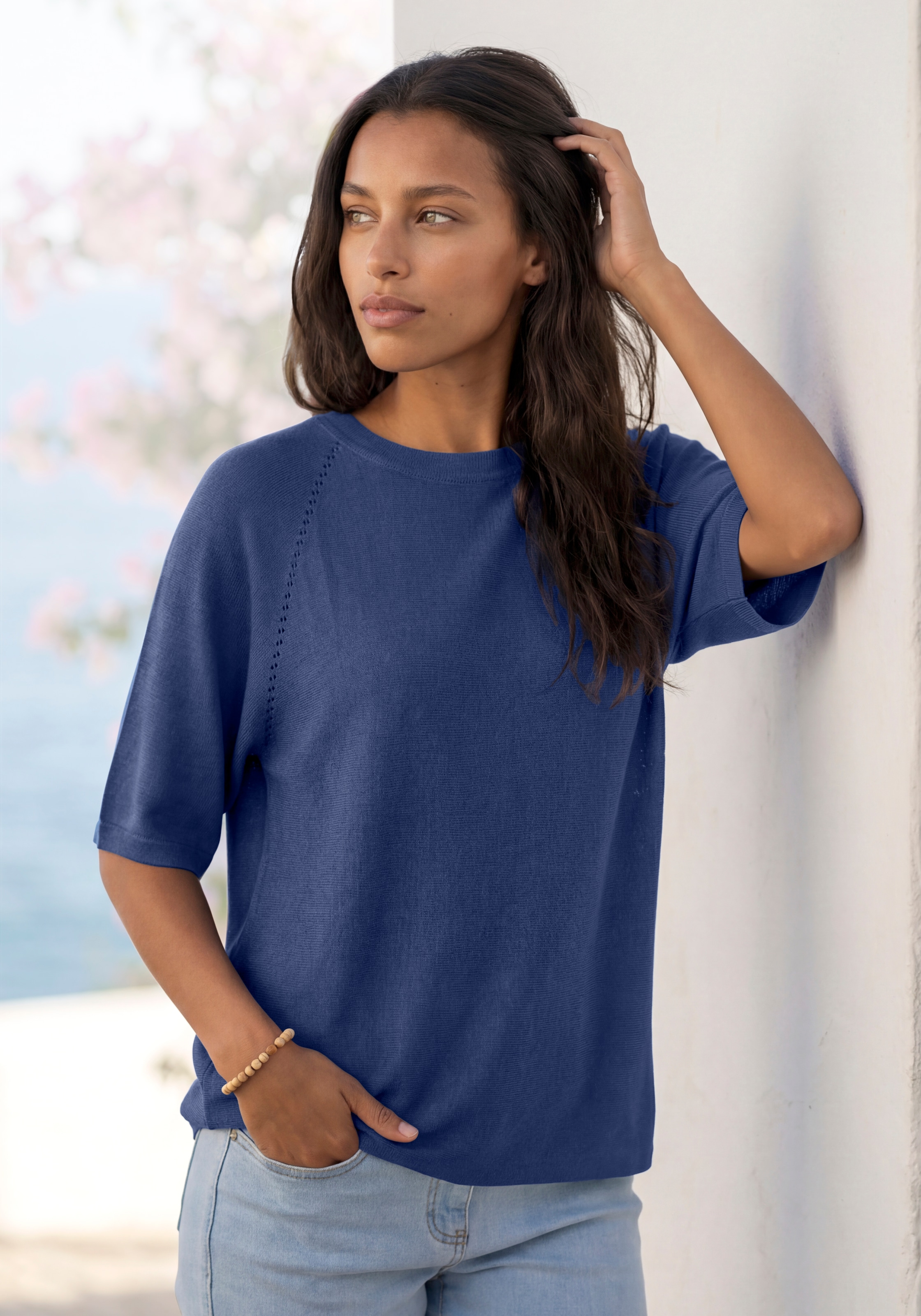 Vivance Kurzarmshirt »mit sommerlichem Lochstrickmuster« aus luftigem Viskose-Strick