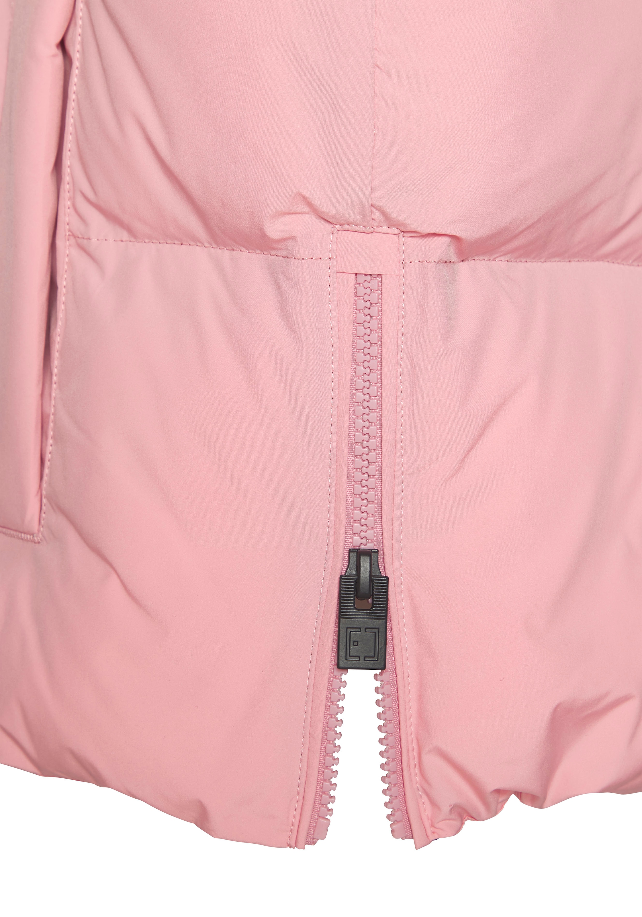 Elbsand Steppweste , mit großem Logoprint auf dem Rücken
