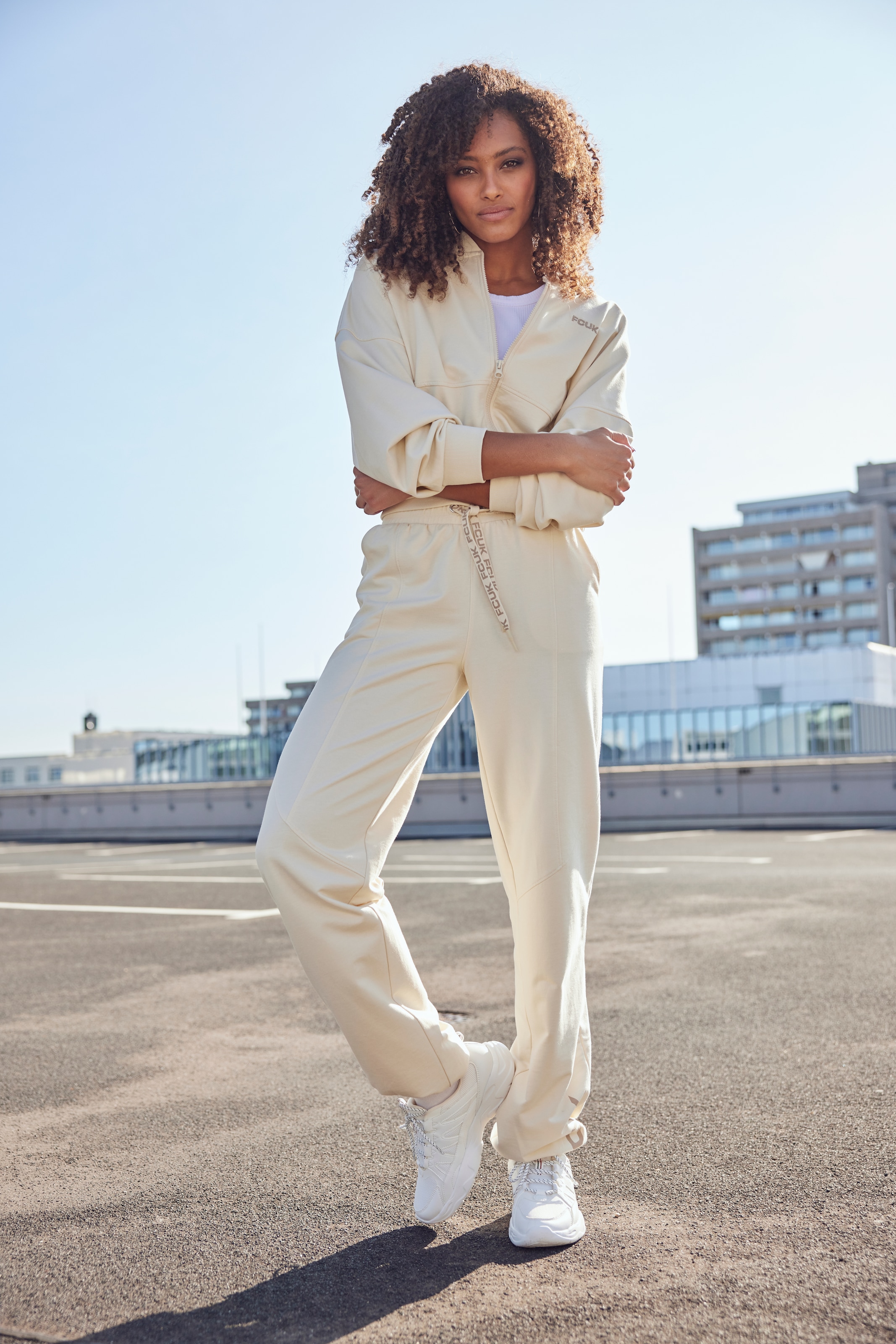FCUK Sweatpants, mit Logodruck am Bein, Loungewear
