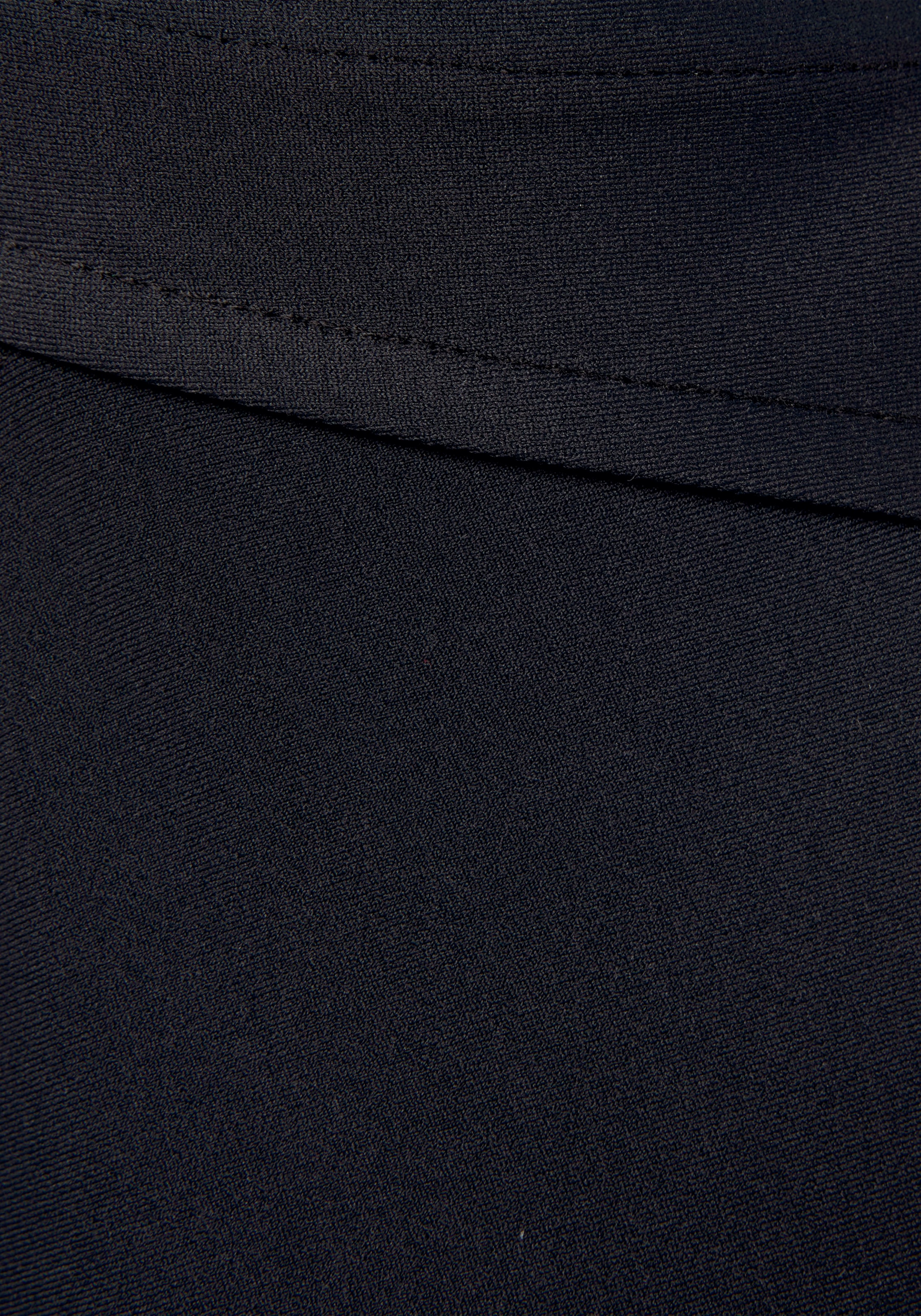 LASCANA ACTIVE Funktionsshirt, mit Cut-out im Rücken
