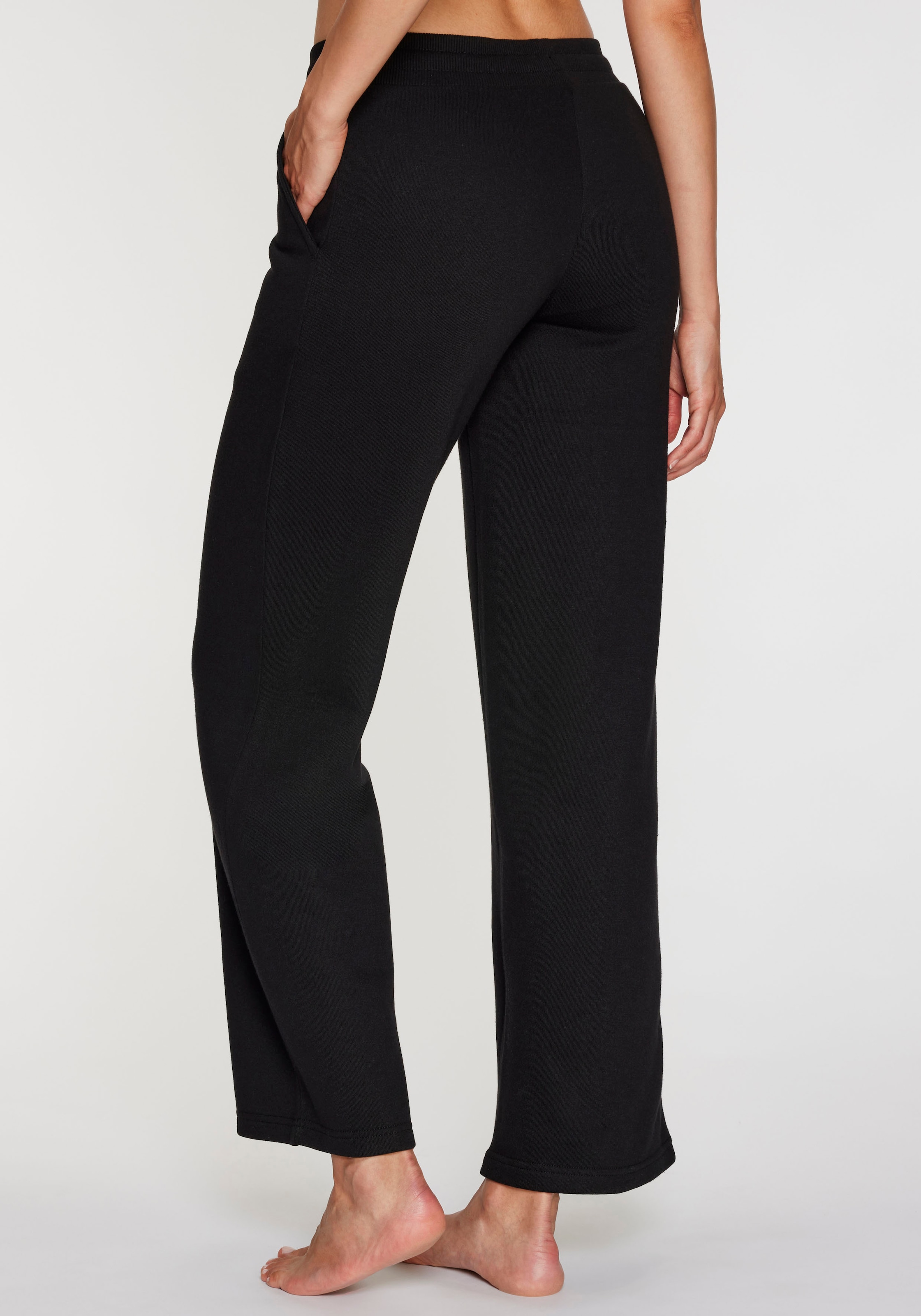 H.I.S Relaxhose  mit weitem Bein und aus ultraweicher Sweatqualität, Loungewear