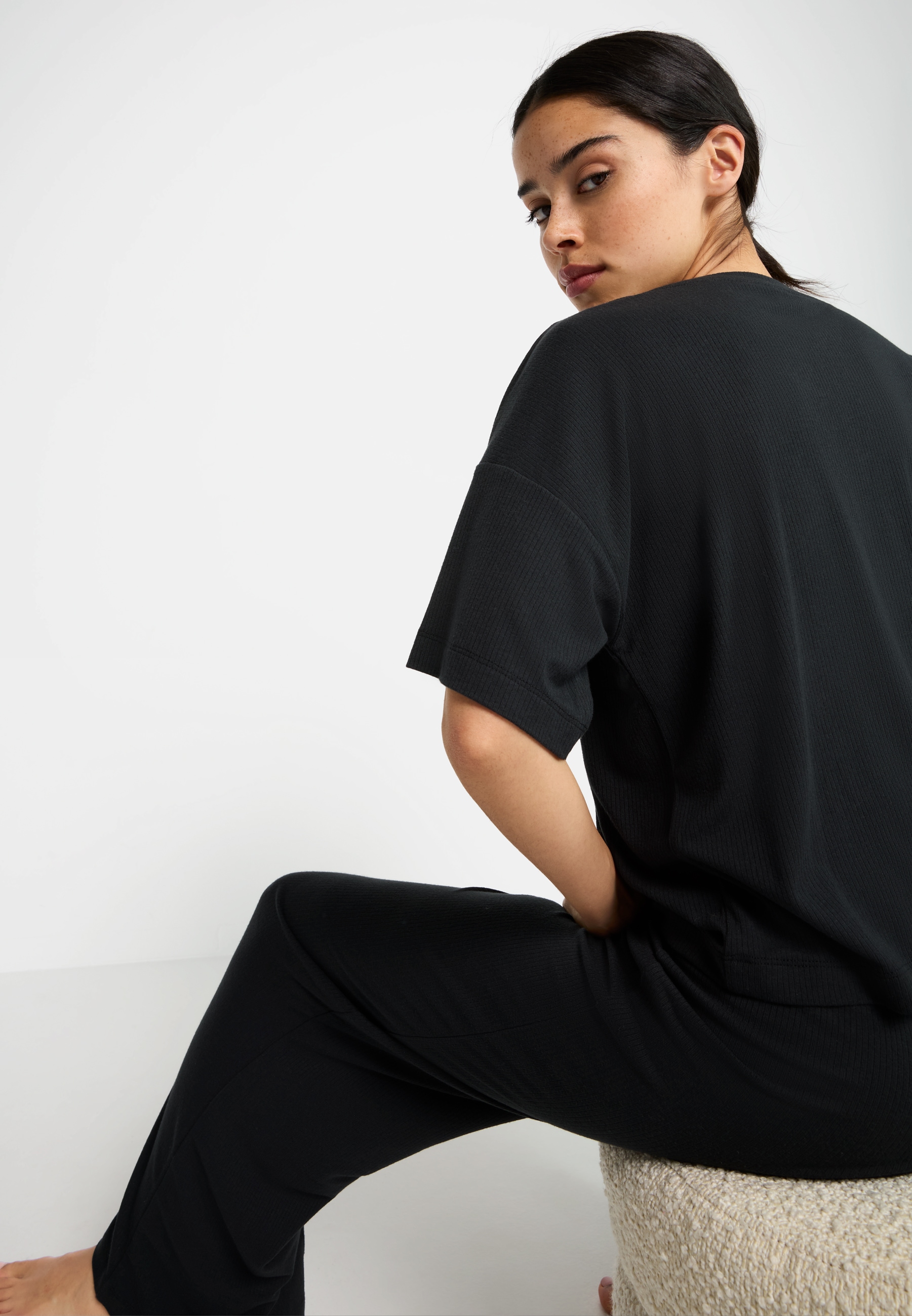 LSCN by LASCANA Pyjama Set, 2 Stk. mit kleiner Zierknopfleiste an der Hose
