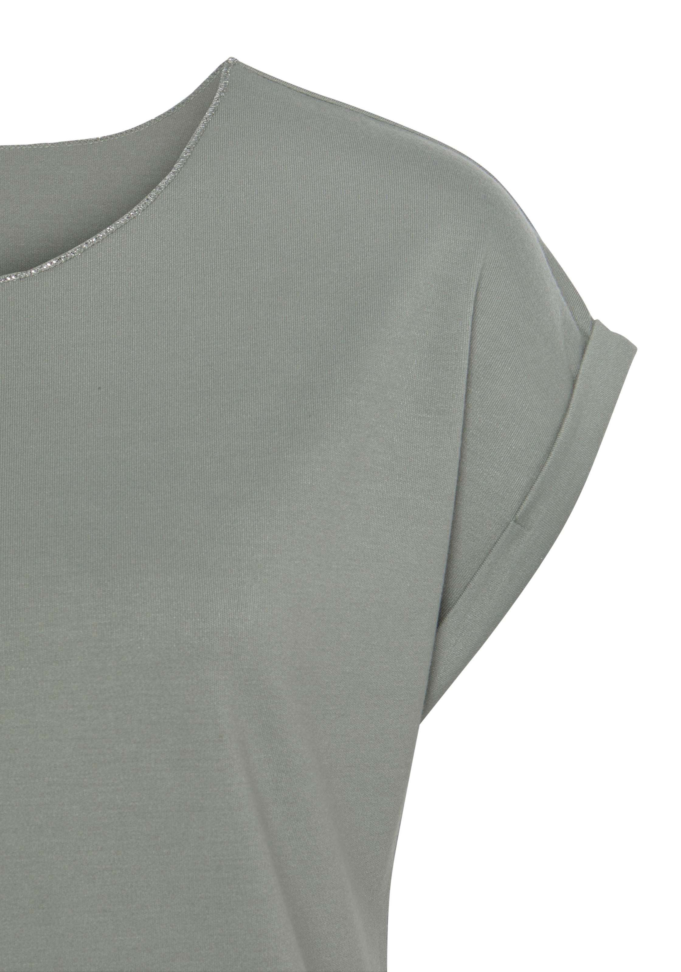 LASCANA Rundhalsshirt »mit eleganten Glitzerabschlüssen«, aus pflegeleichter Qualität