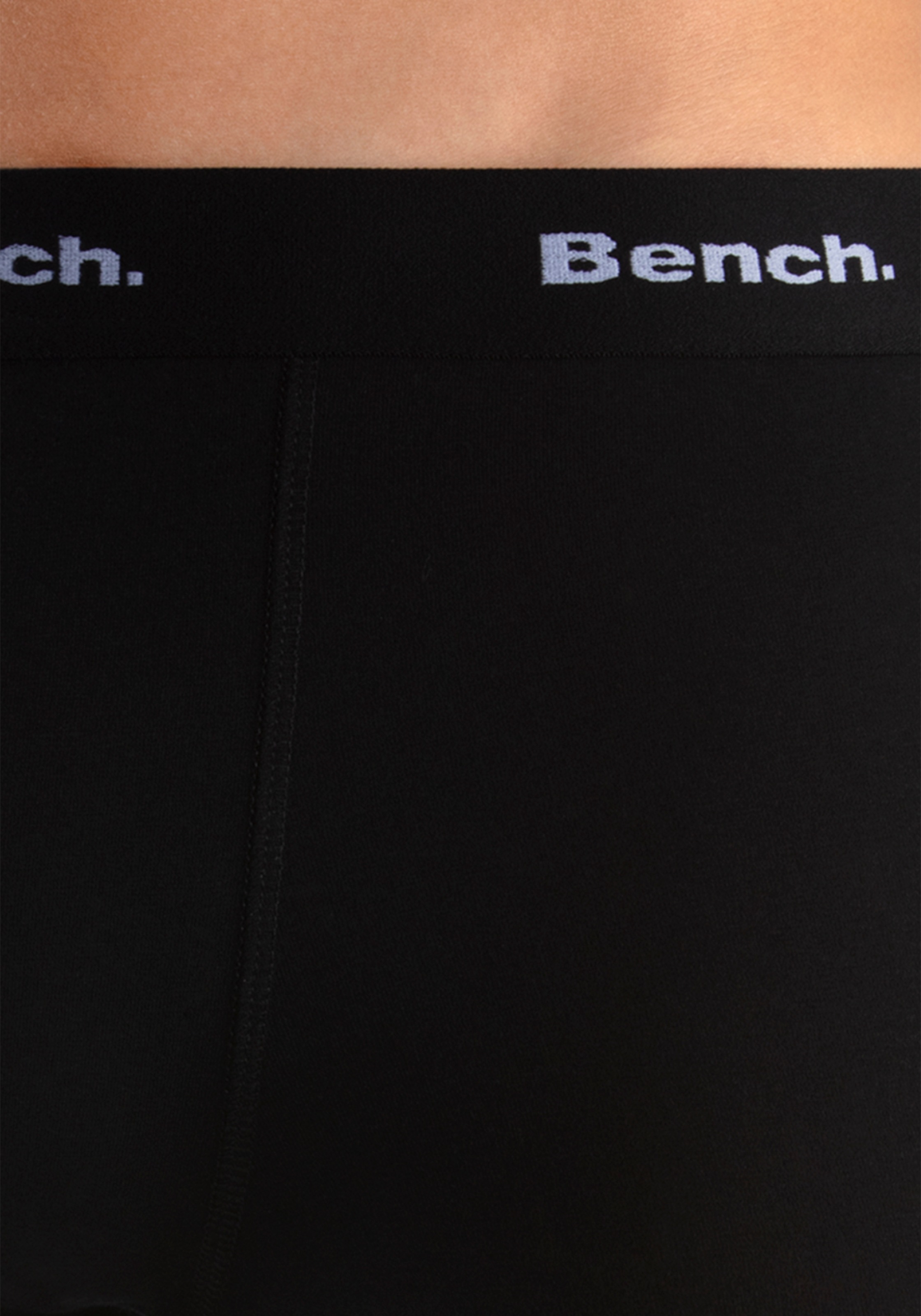 Bench. Hipster, (Packung, 4 St.), knapp sitzende Boxershorts aus Baumwollmischung
