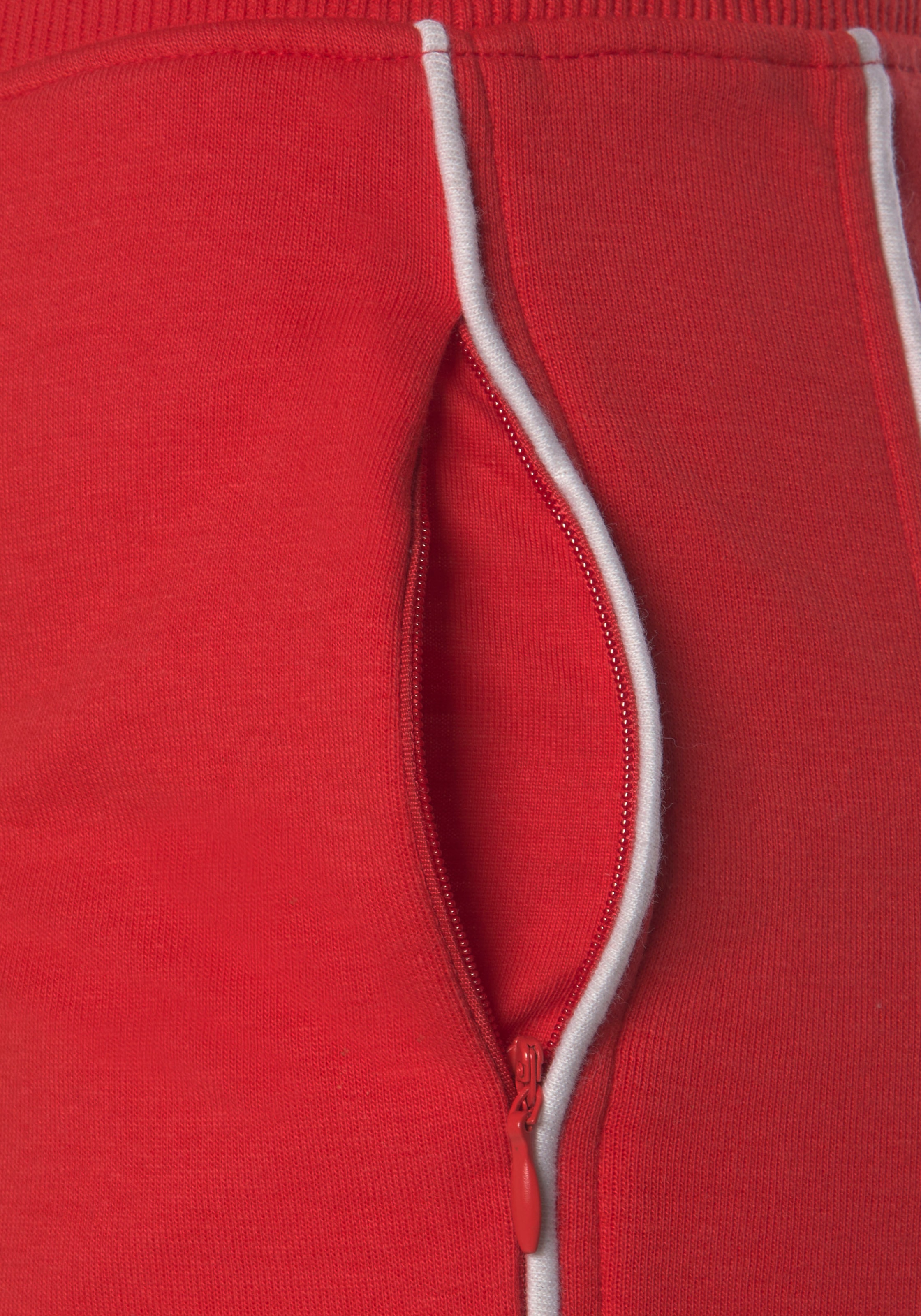 H.I.S Shorts, mit Piping an der Seite