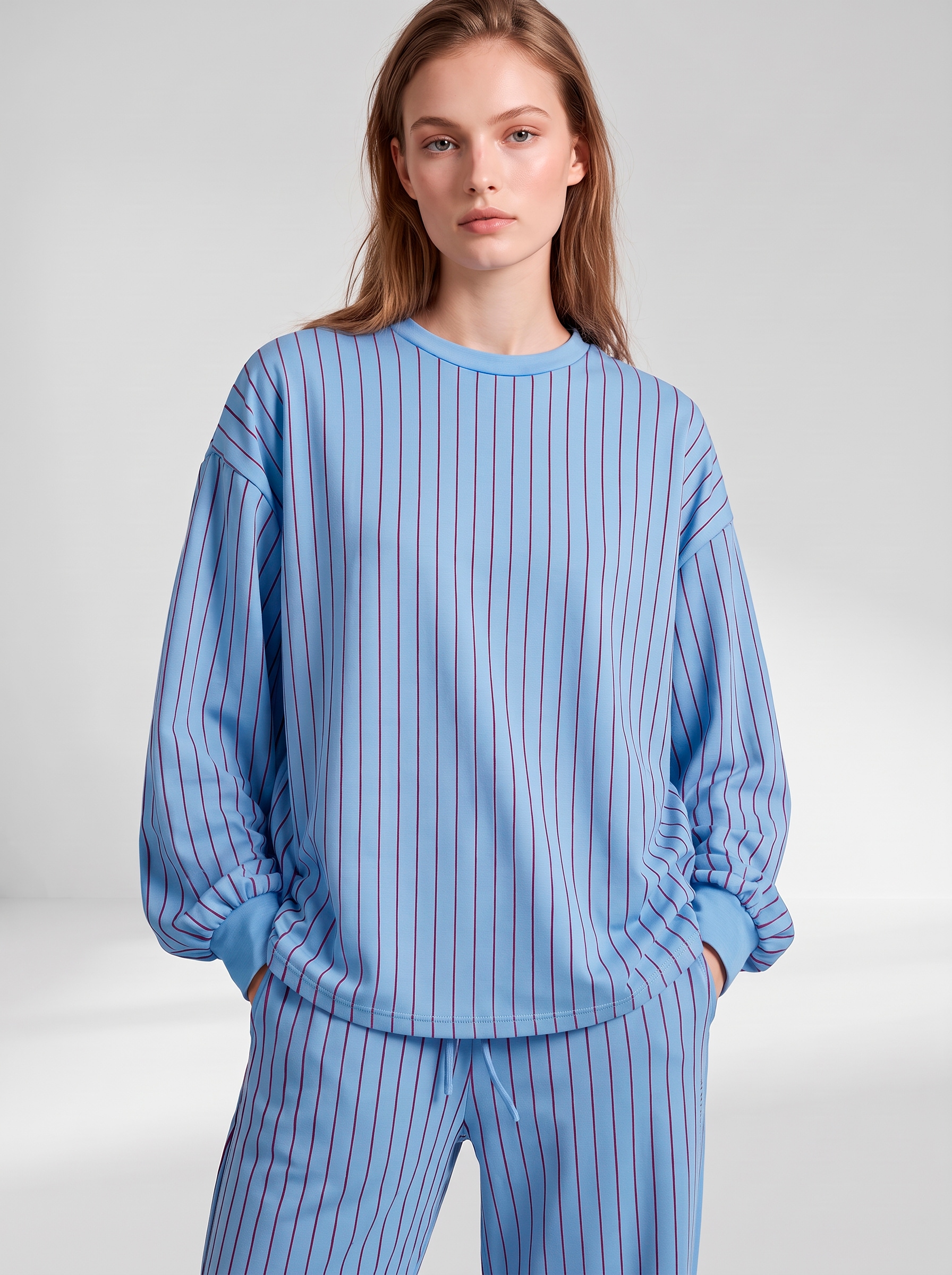 Copenhagen Studios Sweater , Hochwertige Modal Qualität
