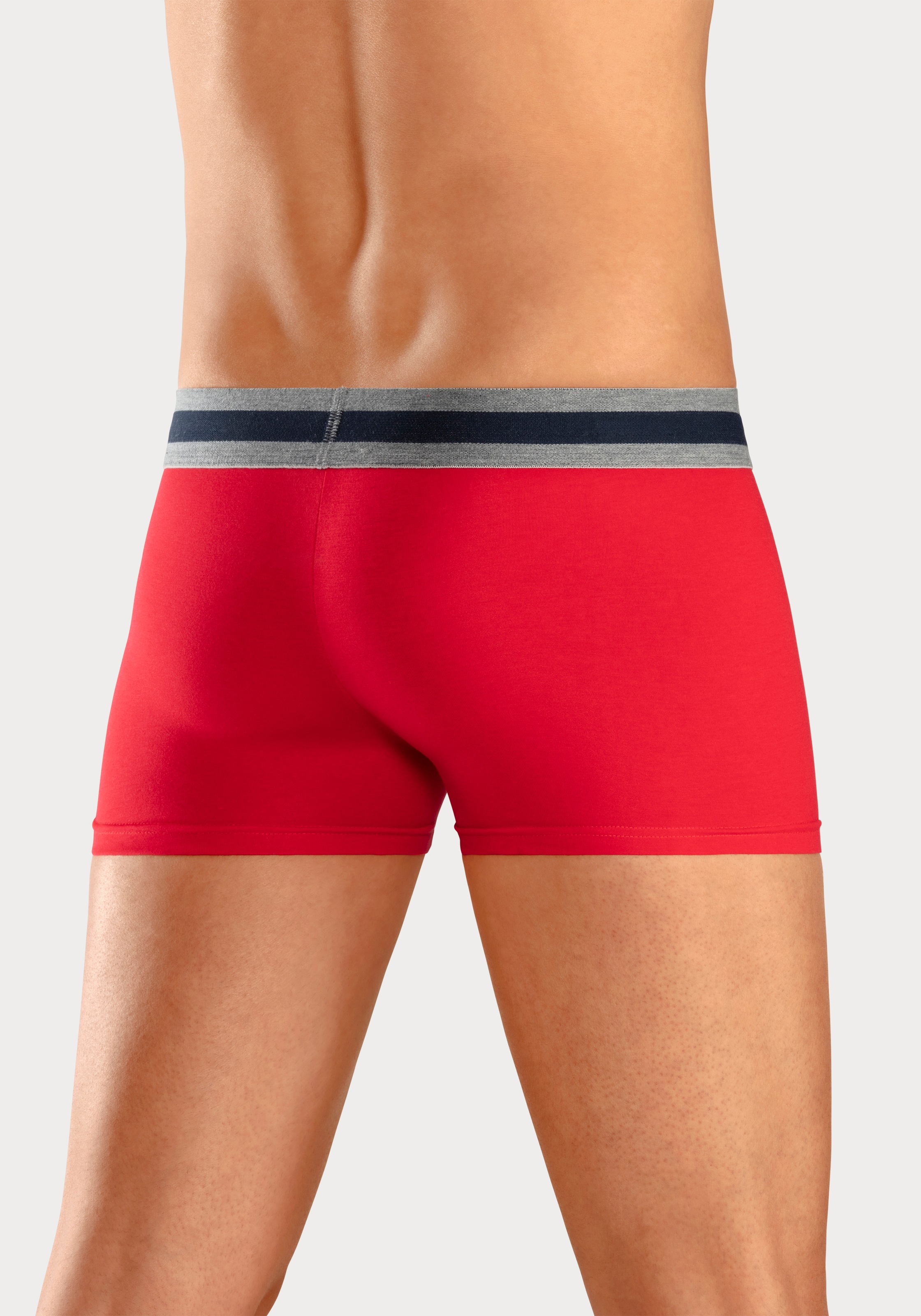 Bench. Boxer »Boxershorts für Herren«, (Packung, 4 St.), Unterhosen mit Overlock-Nähten vorn