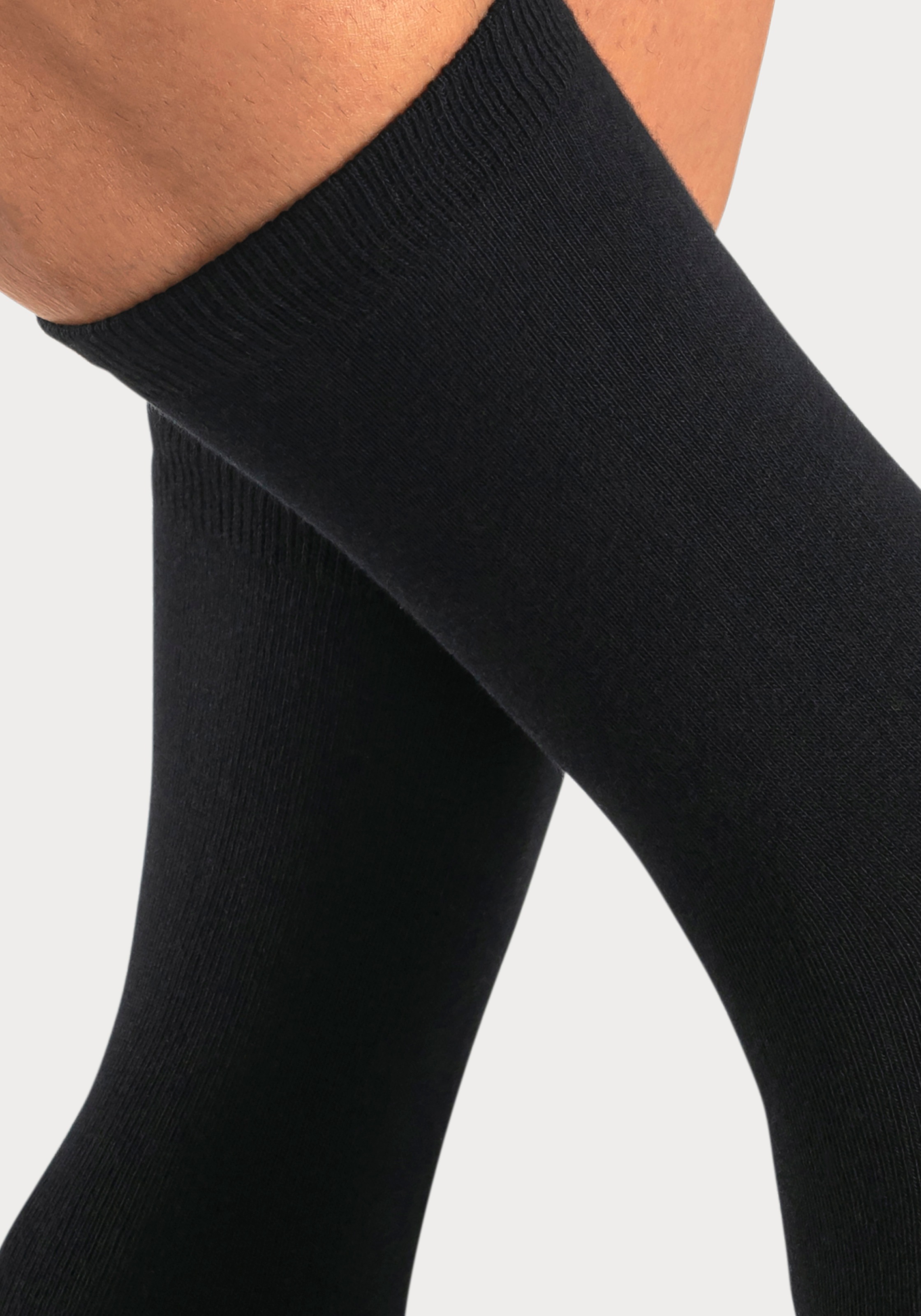Bench. Socken, (Dose, 4 Paar), mit farbigen Innenbündchen, sortiert in edler Geschenkdose