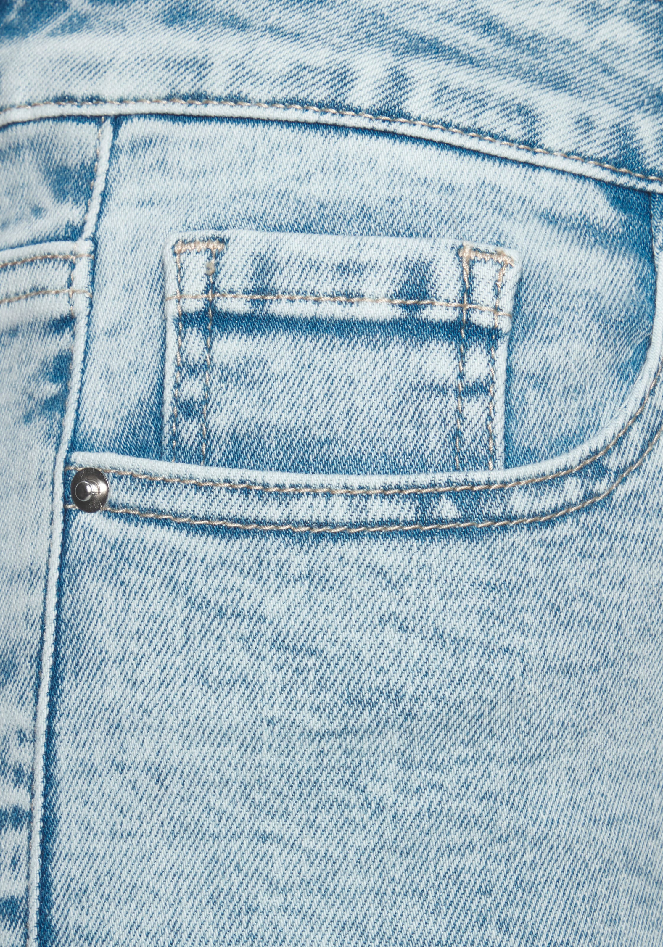 French Connection Bootcut-Jeans »mit Used-Waschung und klassischem 5-Pocket-Design« ausgestellte Beinform, Flared-Jeans, Stretchjeans,elastisches Material