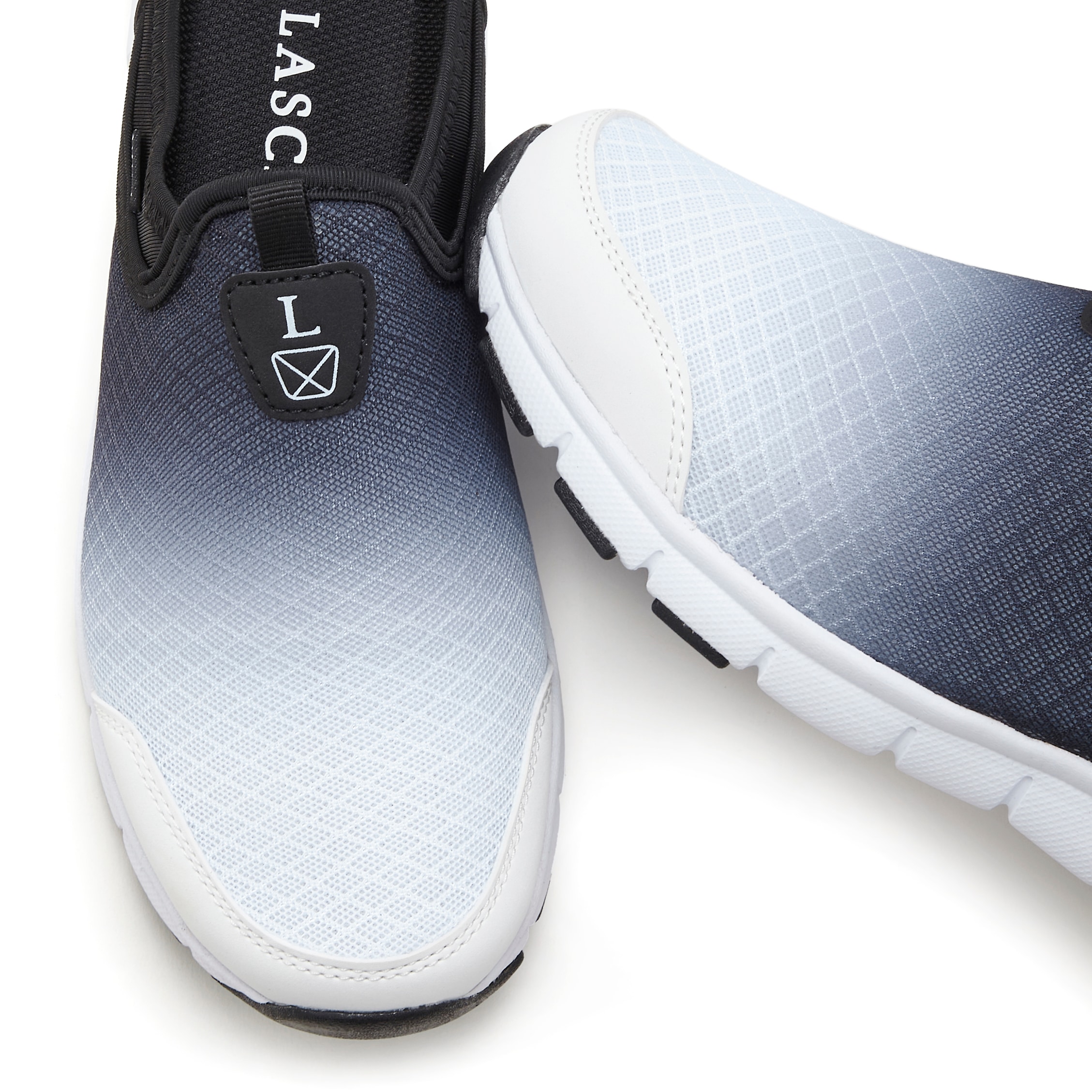 LASCANA Slip-On Sneaker, Halbschuh, Freizeitschuh, Sabot, Clogs aus leichtem Mesh-Material