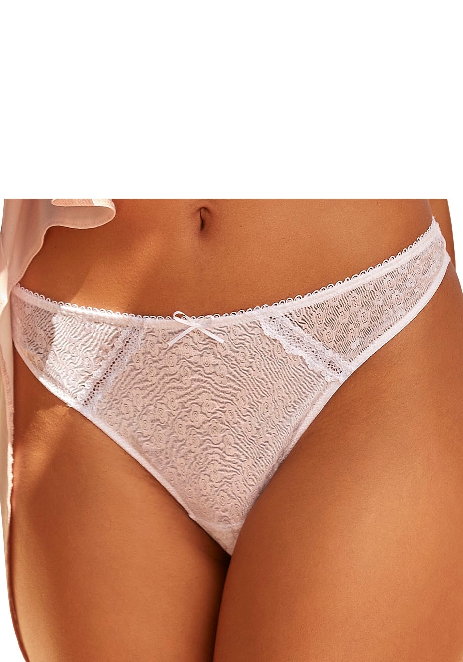 Vivance String, aus dezent transparenter Spitze