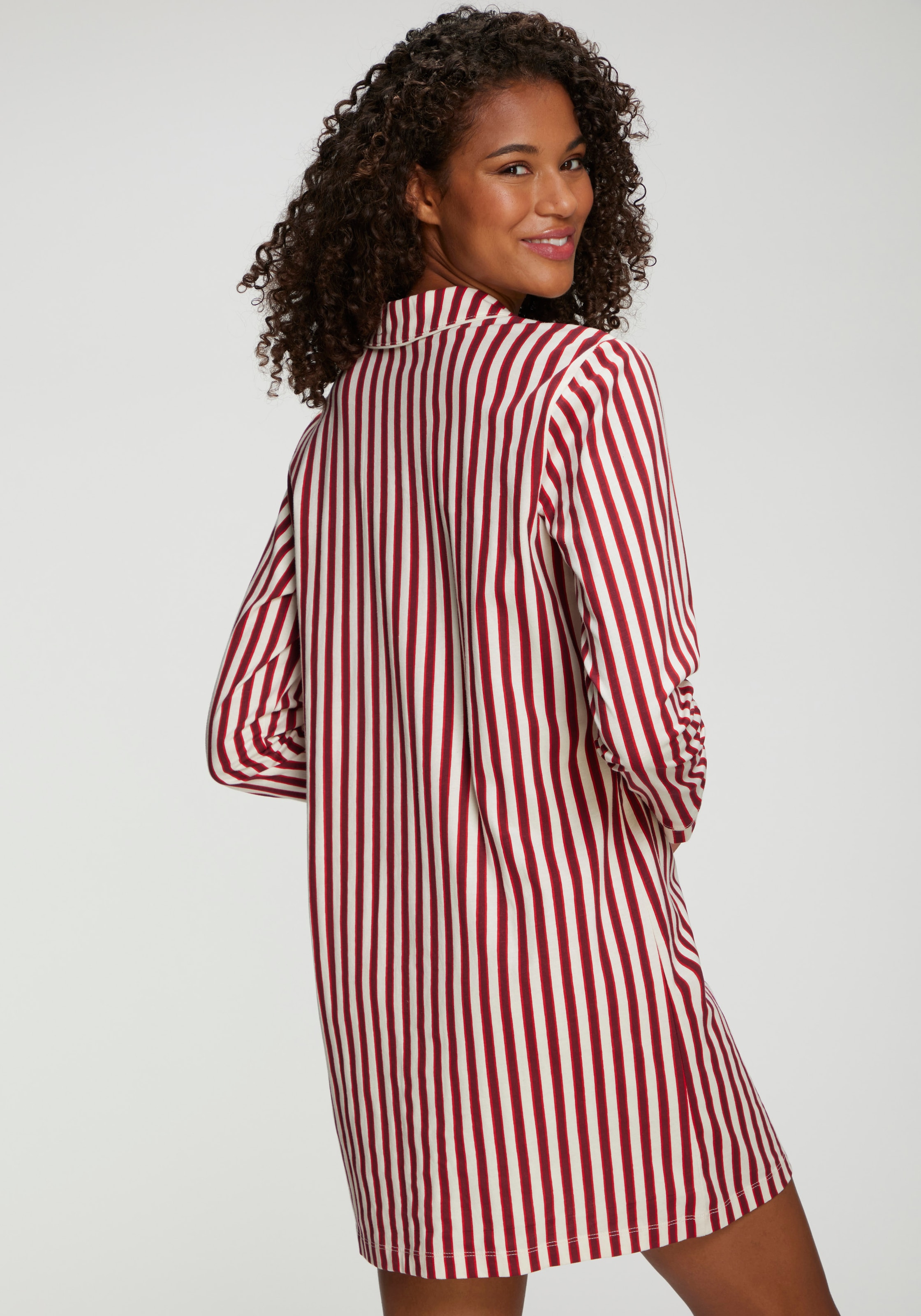 LASCANA Nachthemd Brusttasche Mit Weihnachtlichem Muster