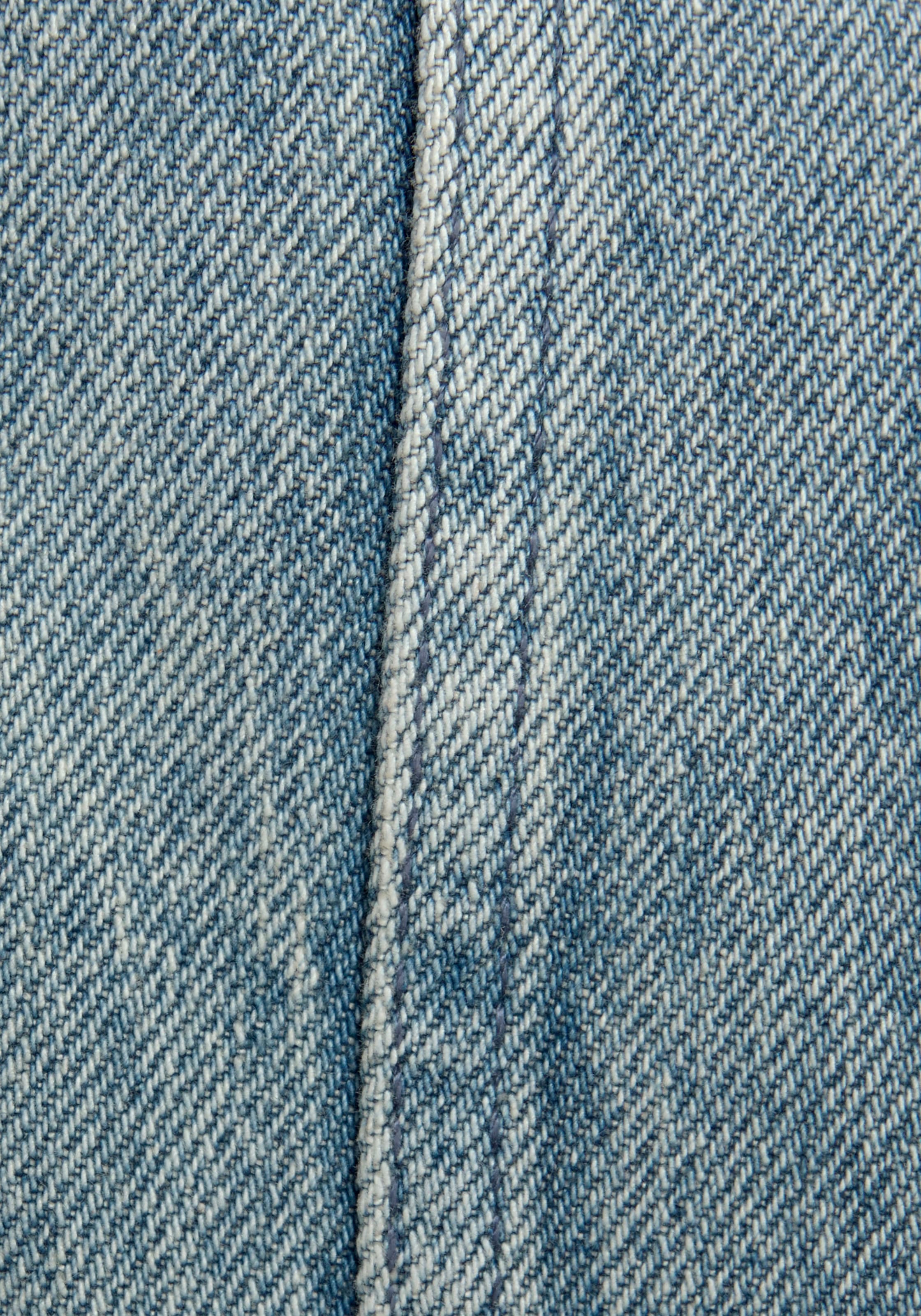 LASCANA Jeansjacke, mit zwei Pattentaschen, Denimjacke aus Baumwolle, Sommerjacke