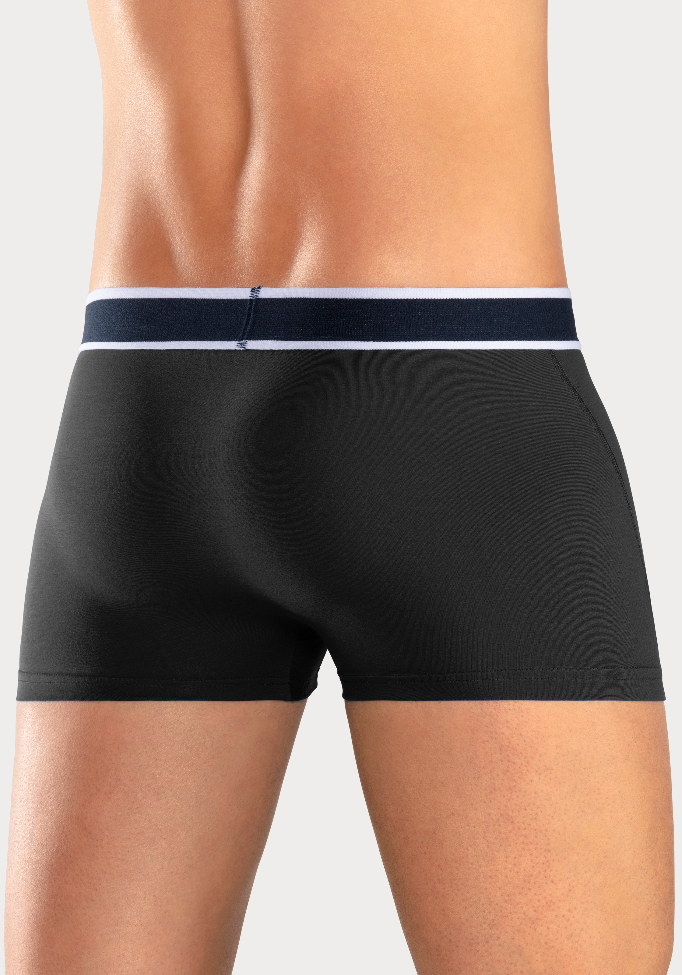 Bruno Banani Boxer »Boxershorts für Herren«, (4er Pack), mit Steifen und Logo im Bund