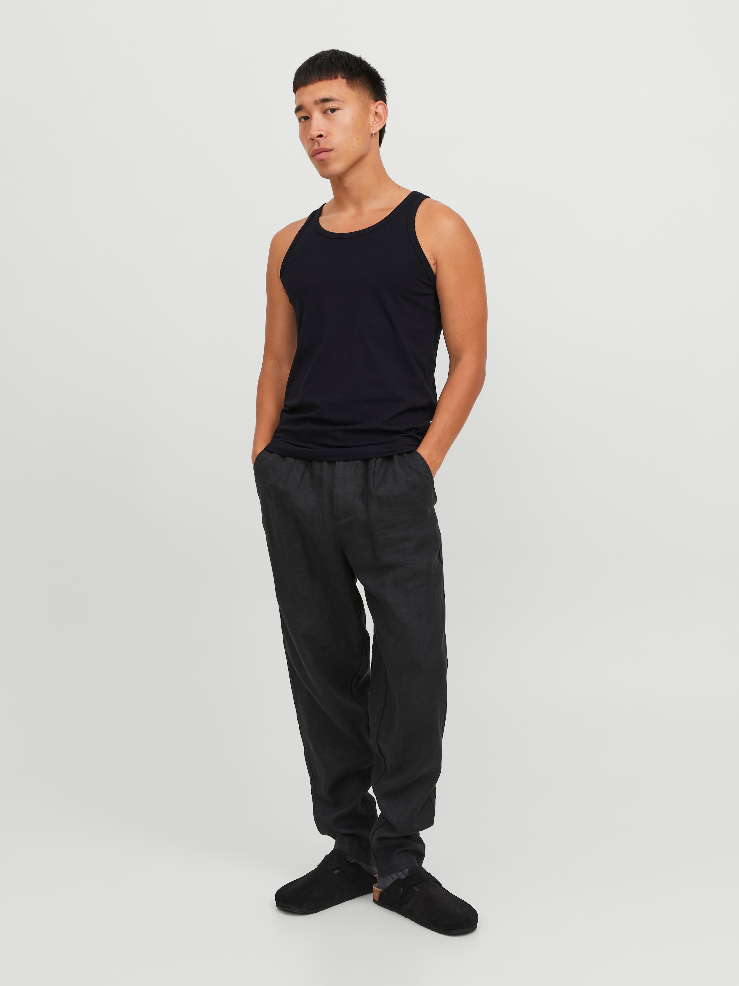 Jack & Jones Tanktop »JACBASIC im Doppelpack mit Rundhals und bequemer Passform« Packung, 2er-Pack, 2 tlg. unifarben, modisch, regular fit, Baumwolle, Rundhals