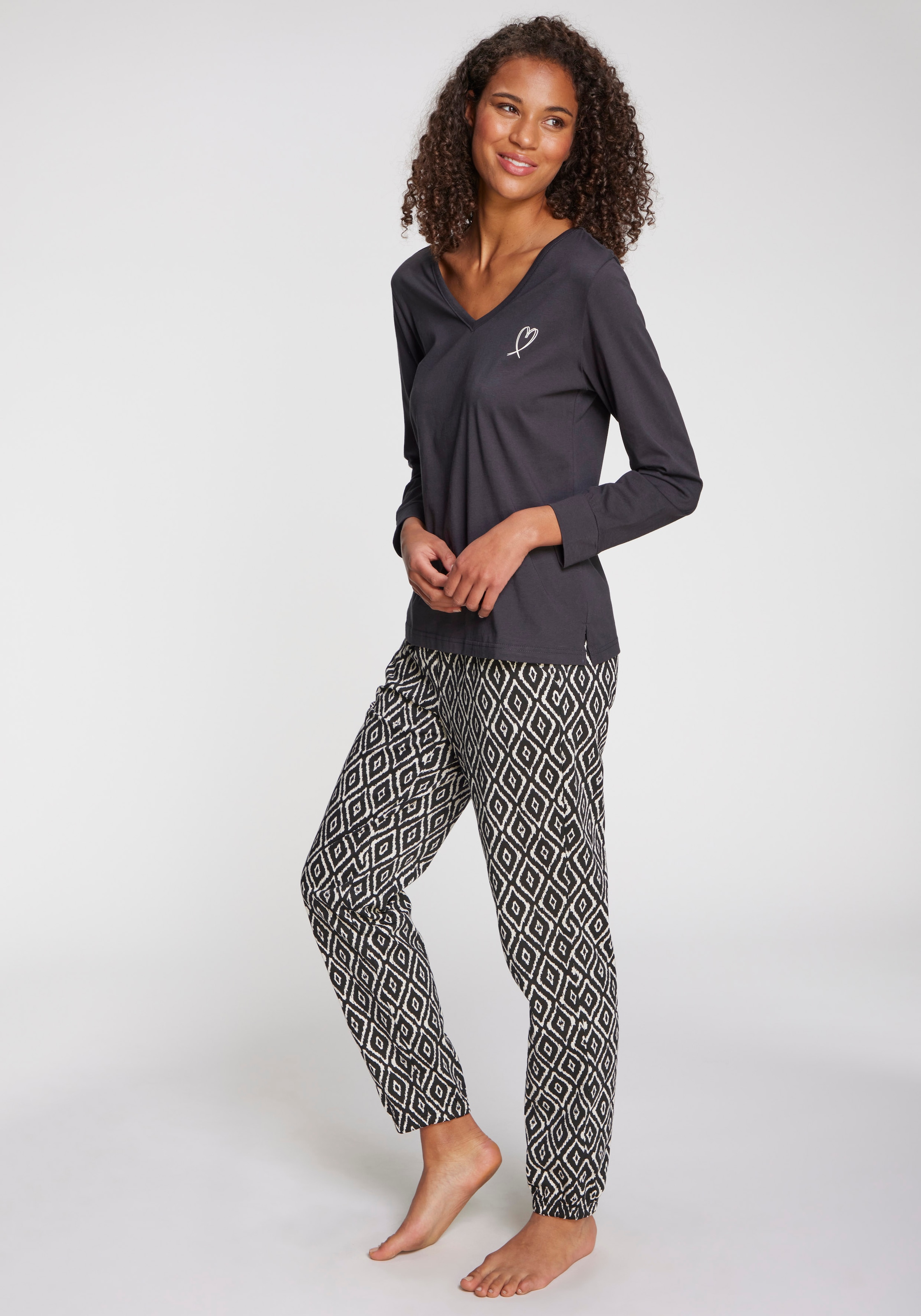 Vivance Dreams Longsleeve, mit kleinem Herzprint