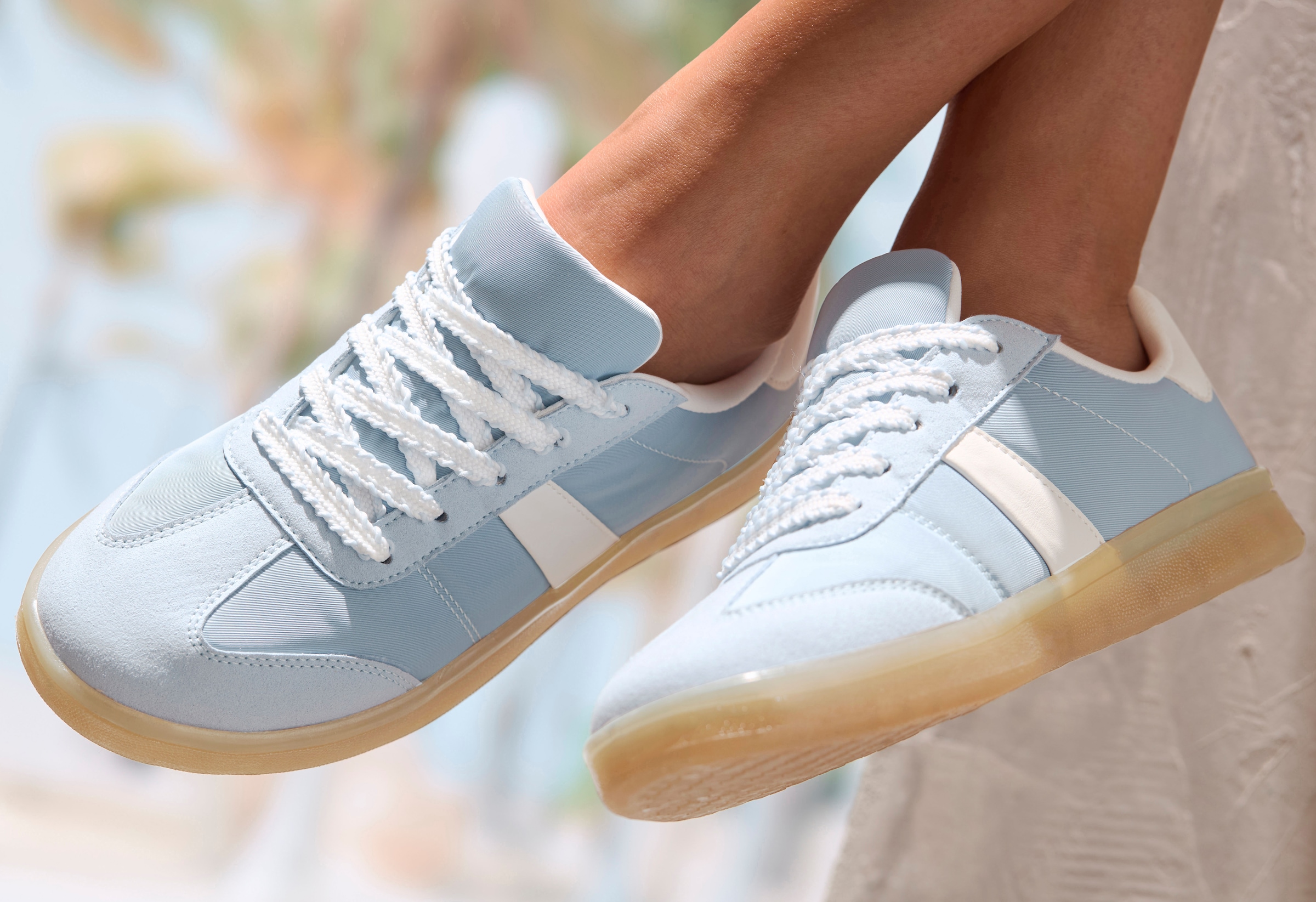 LASCANA Sneaker »Schnürschuh, Halbschuh, Freizeitschuh«  mit angesagter Sohle VEGAN