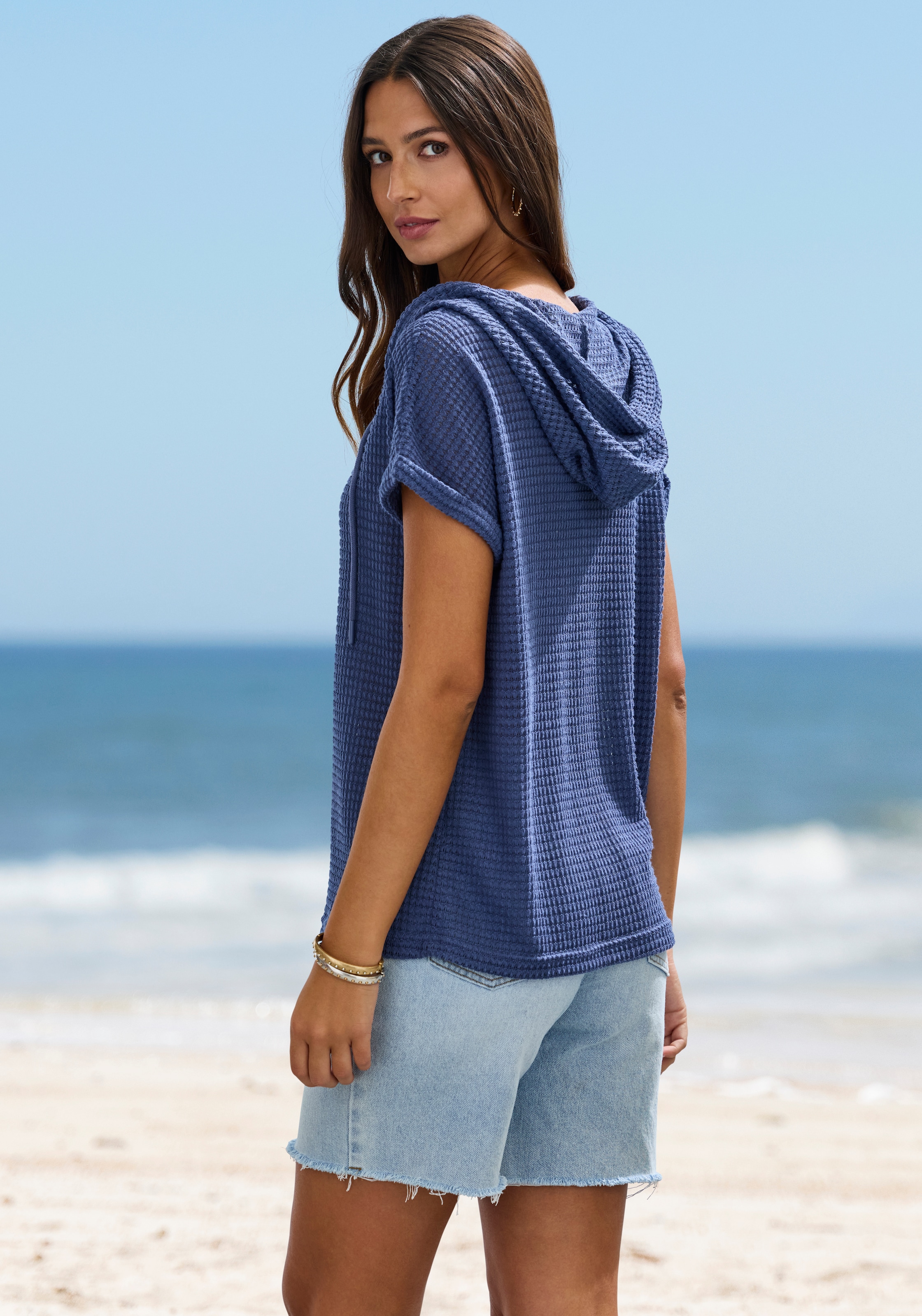 LASCANA Strandshirt »aus sommerlichem Waffelstrick« 1 mit Kapuze und Knopfleiste
