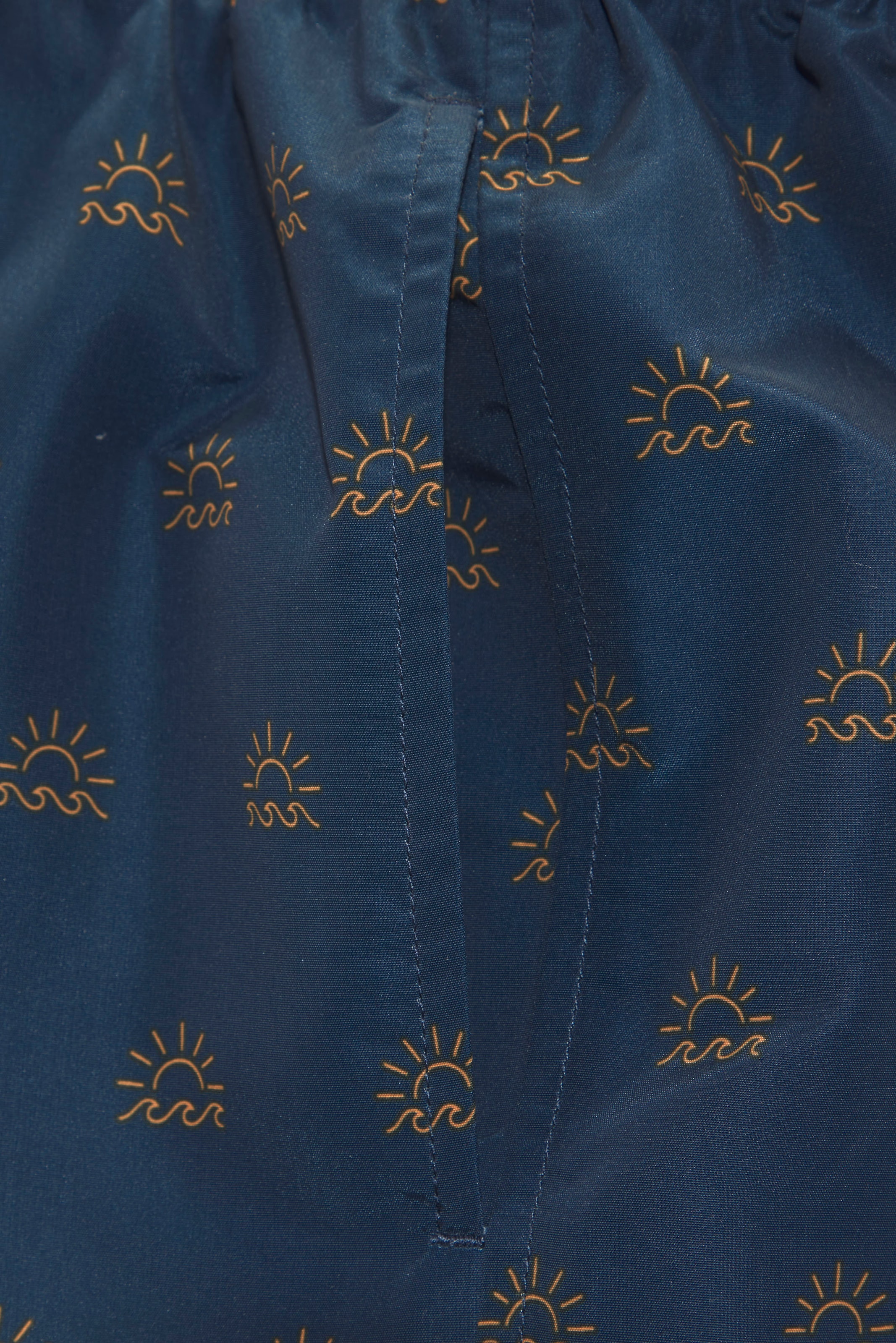 s.Oliver Badeshorts, mit modischem Alloverprint