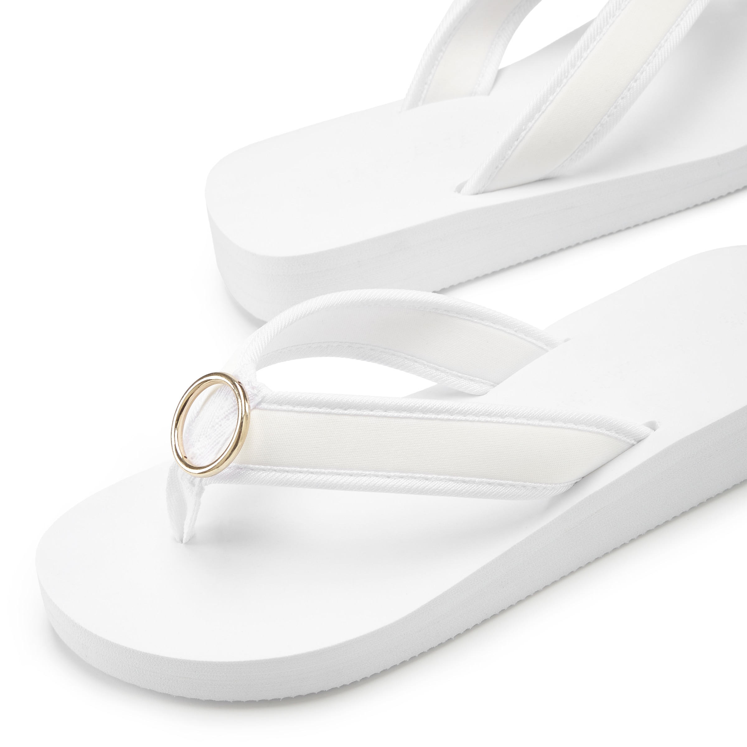 LASCANA Badezehentrenner, Sandale, Pantolette, Badeschuh mit Ringapplikation "Italy" VEGAN